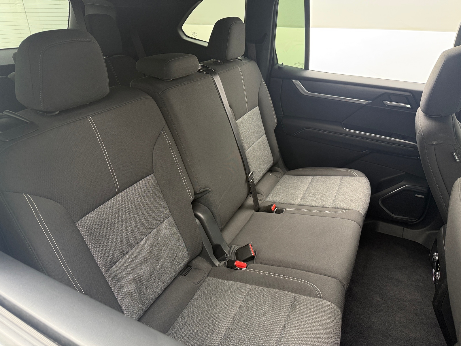 Thumbnail: 2025 GMC Acadia - 6