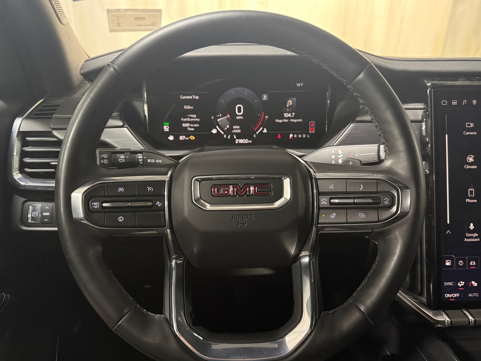 Thumbnail: 2025 GMC Acadia - 5