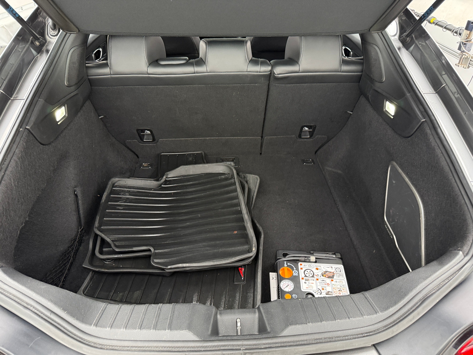 Thumbnail: 2023 Acura Integra - 6