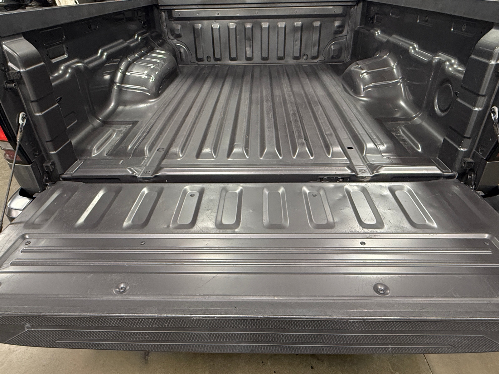 Thumbnail: 2023 Nissan Frontier - 7