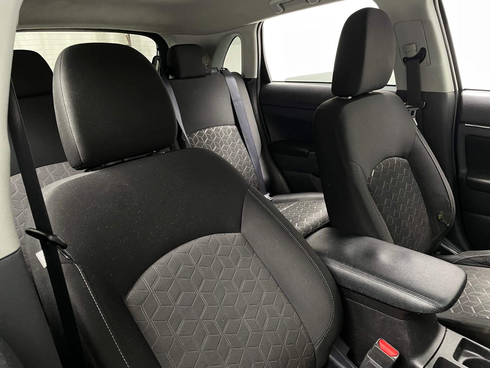 Thumbnail: 2021 Mitsubishi Outlander Sport - 2