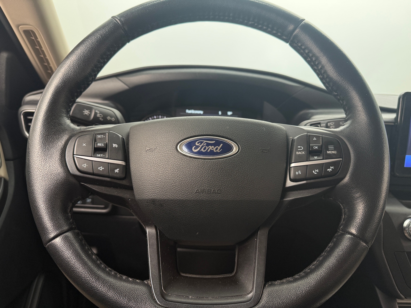 Thumbnail: 2020 Ford Explorer - 5