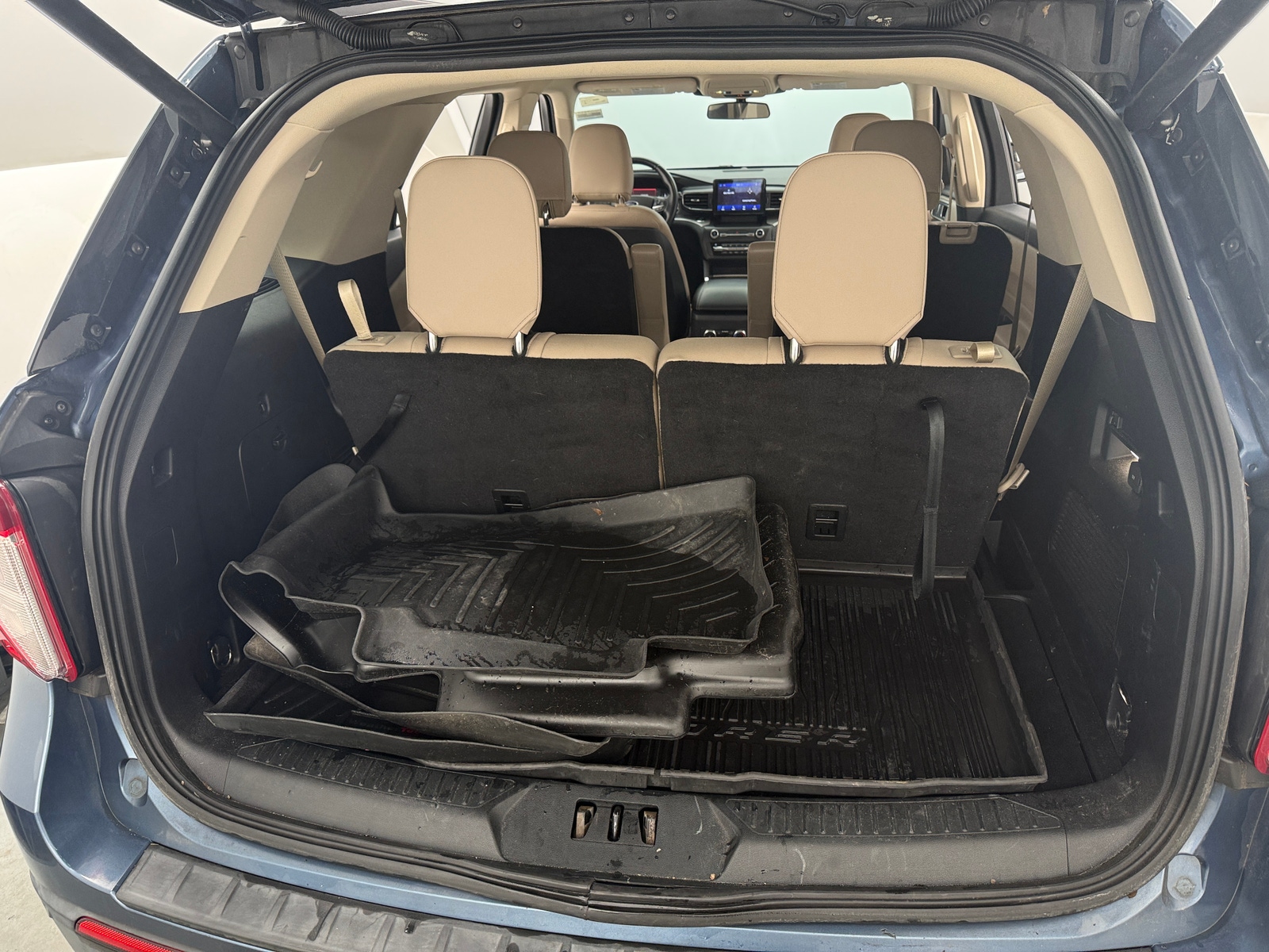 Thumbnail: 2020 Ford Explorer - 7