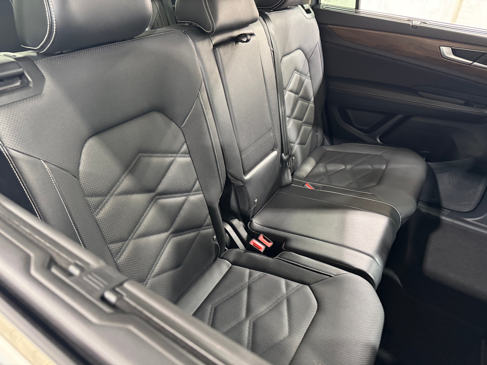 Thumbnail: 2025 Volkswagen Atlas - 5