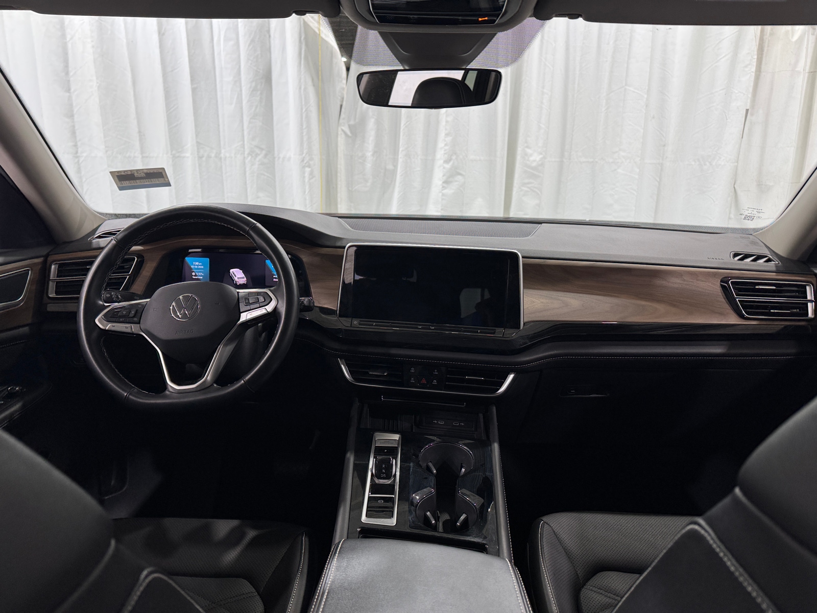 Thumbnail: 2025 Volkswagen Atlas - 2