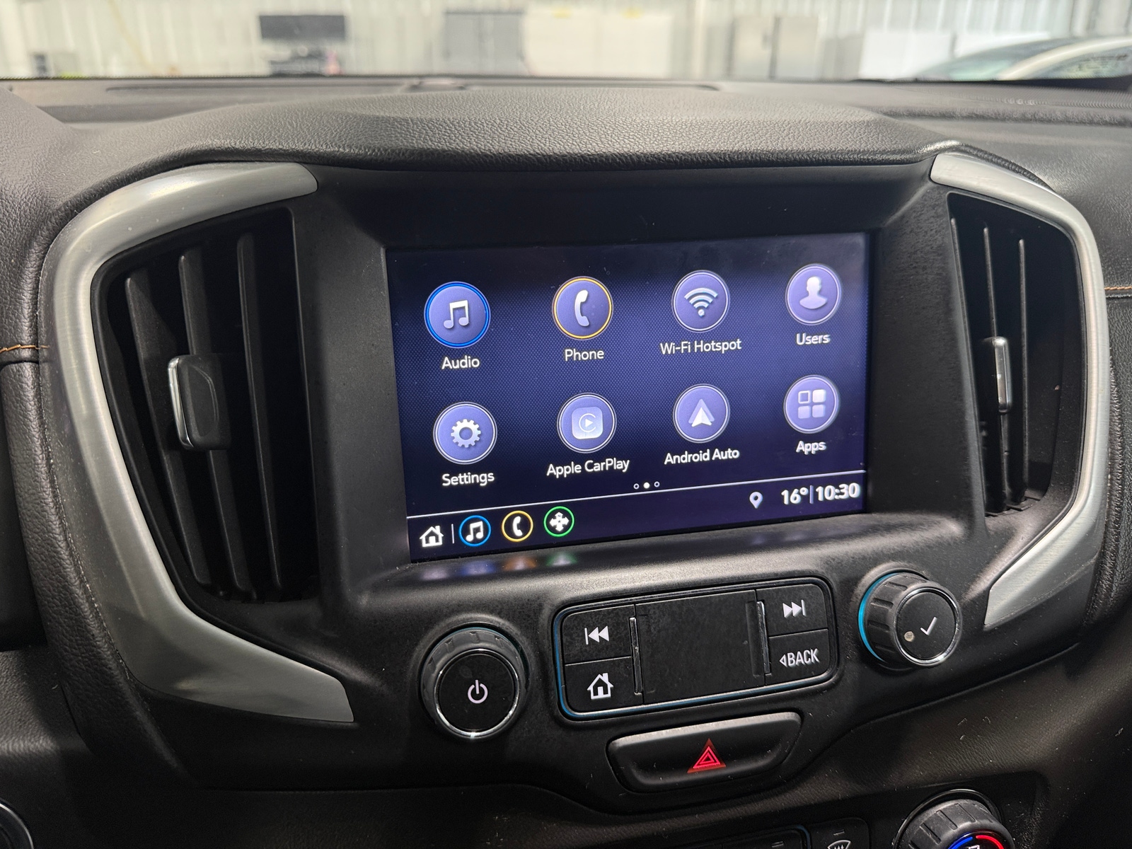 Thumbnail: 2020 GMC Terrain - 3