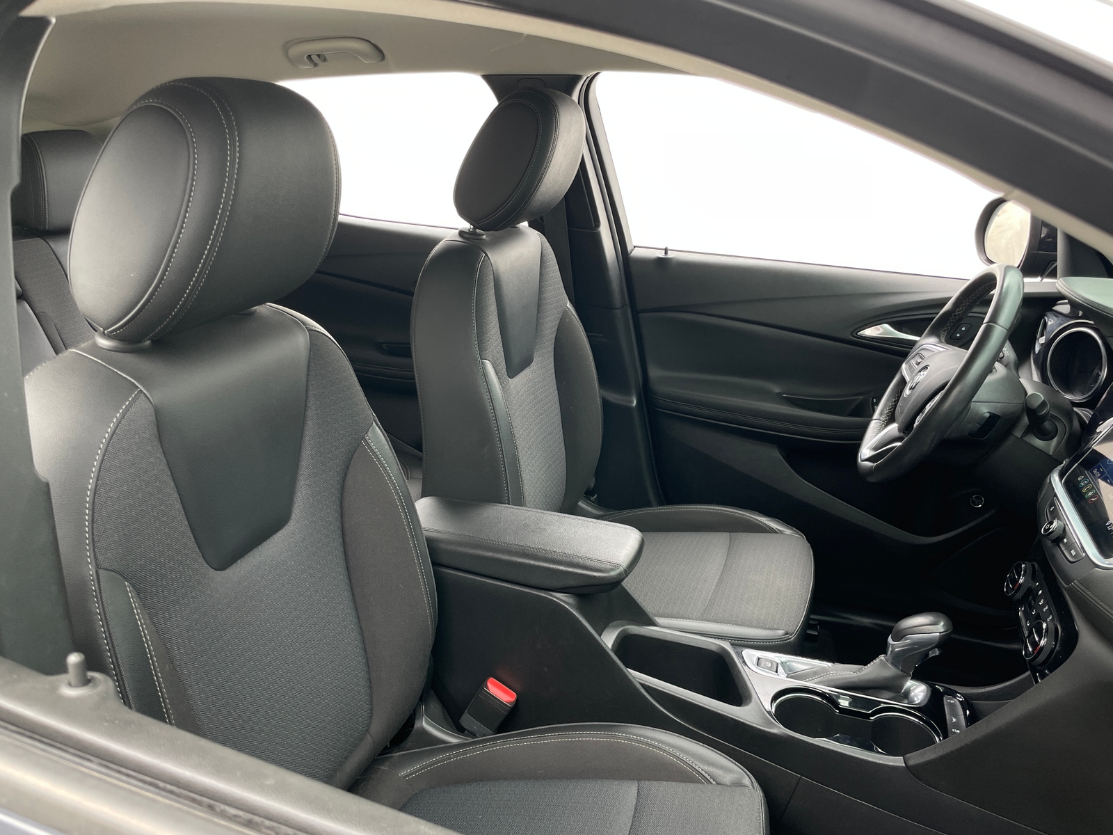 Thumbnail: 2020 Buick Encore GX - 2