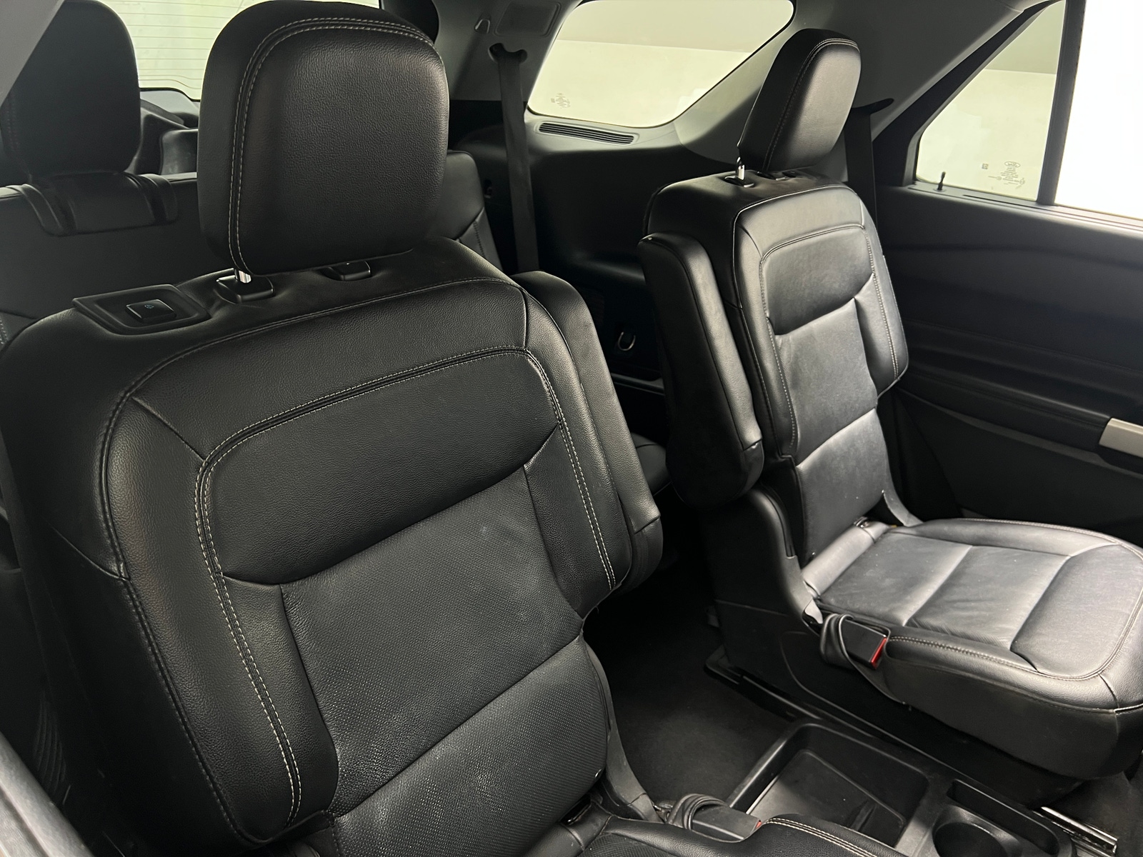 Thumbnail: 2021 Ford Explorer - 5