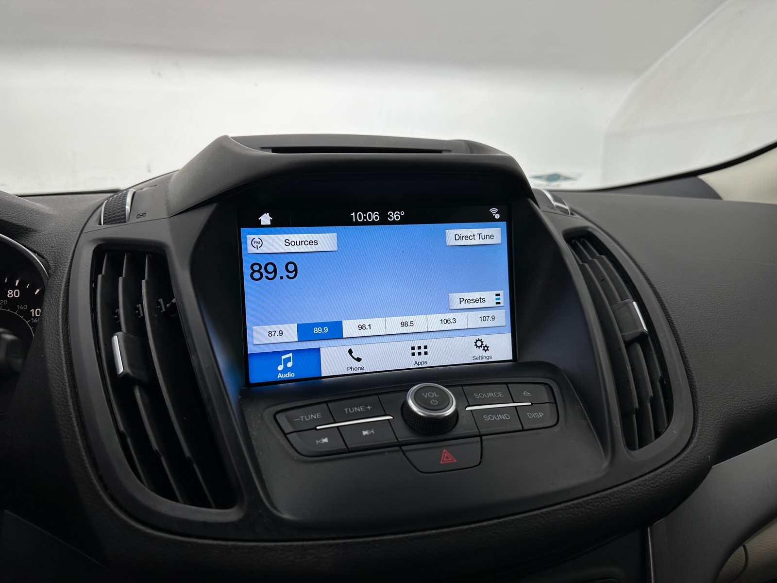 Thumbnail: 2018 Ford Escape - 3