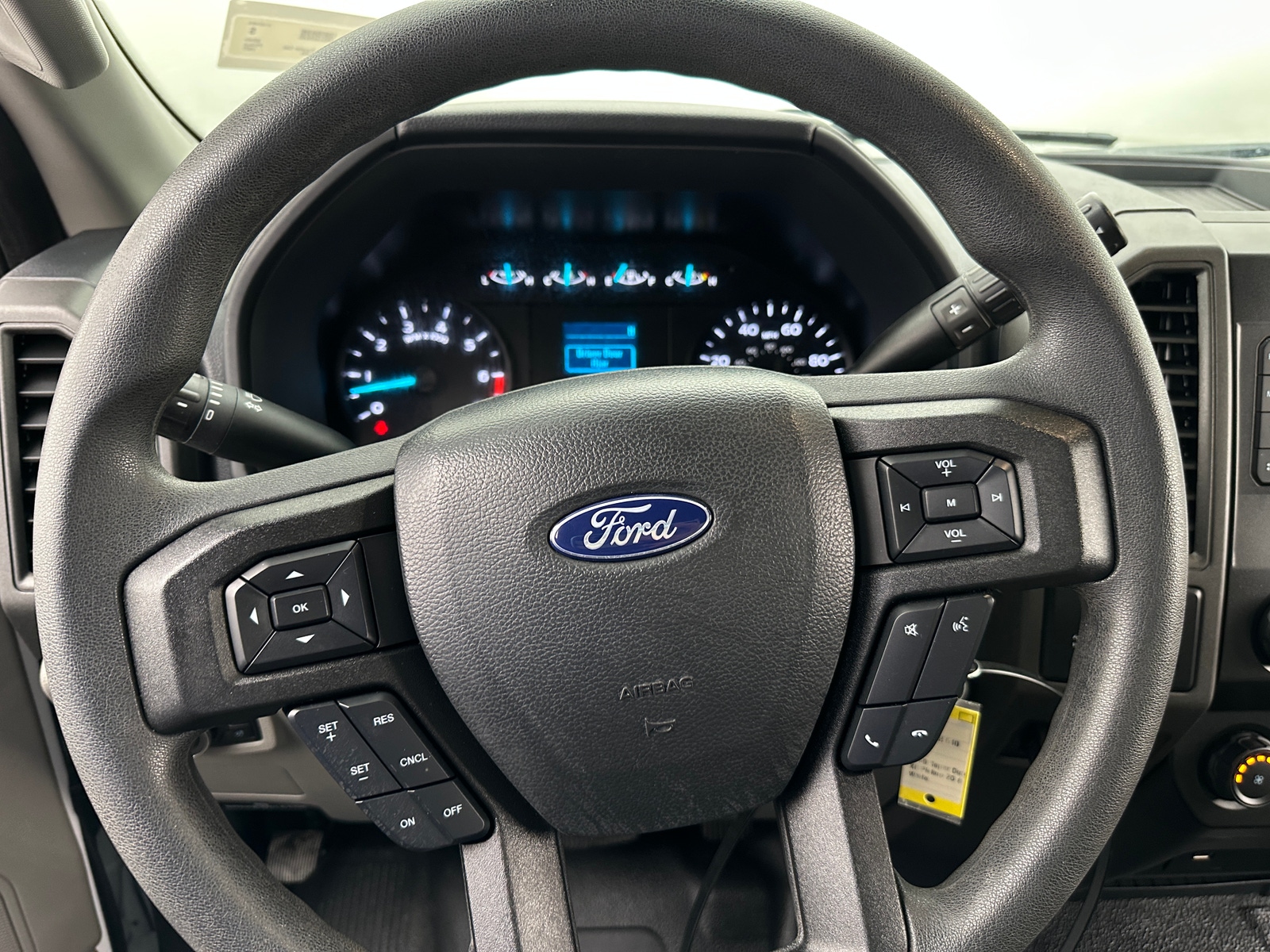 Thumbnail: 2022 Ford Econoline - 5