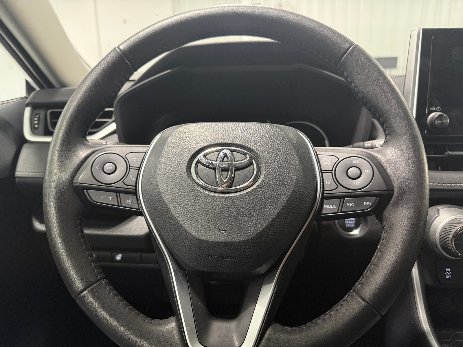 Thumbnail: 2025 Toyota RAV4 - 5