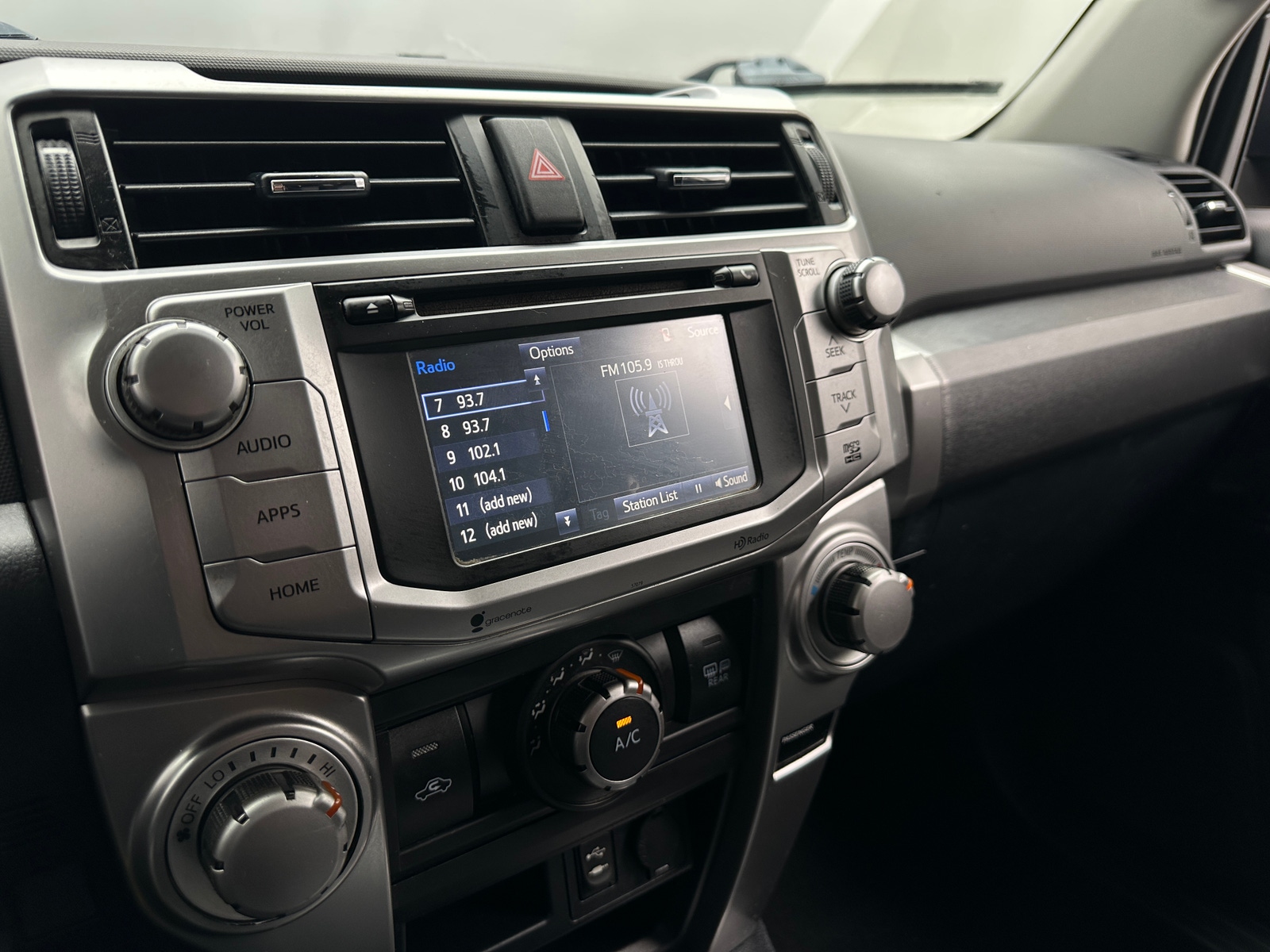 Thumbnail: 2015 Toyota 4Runner - 4