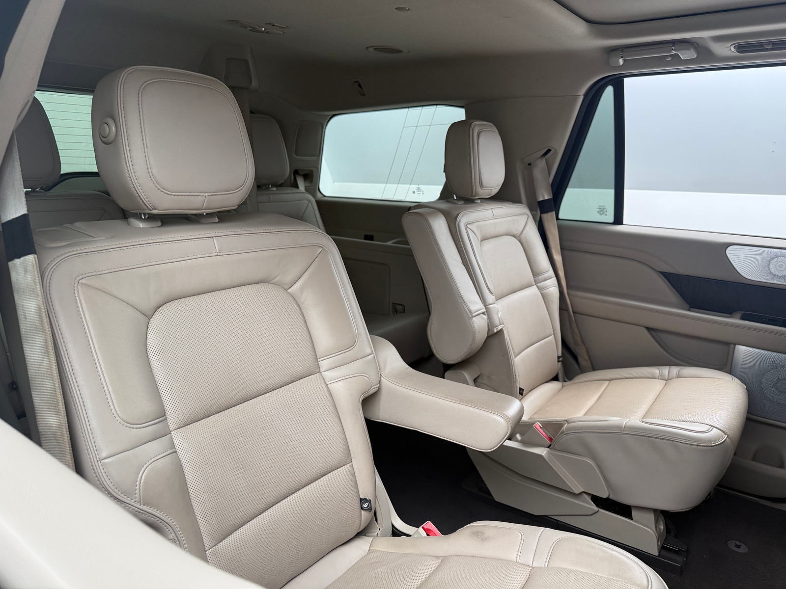 Thumbnail: 2019 Lincoln Navigator - 5