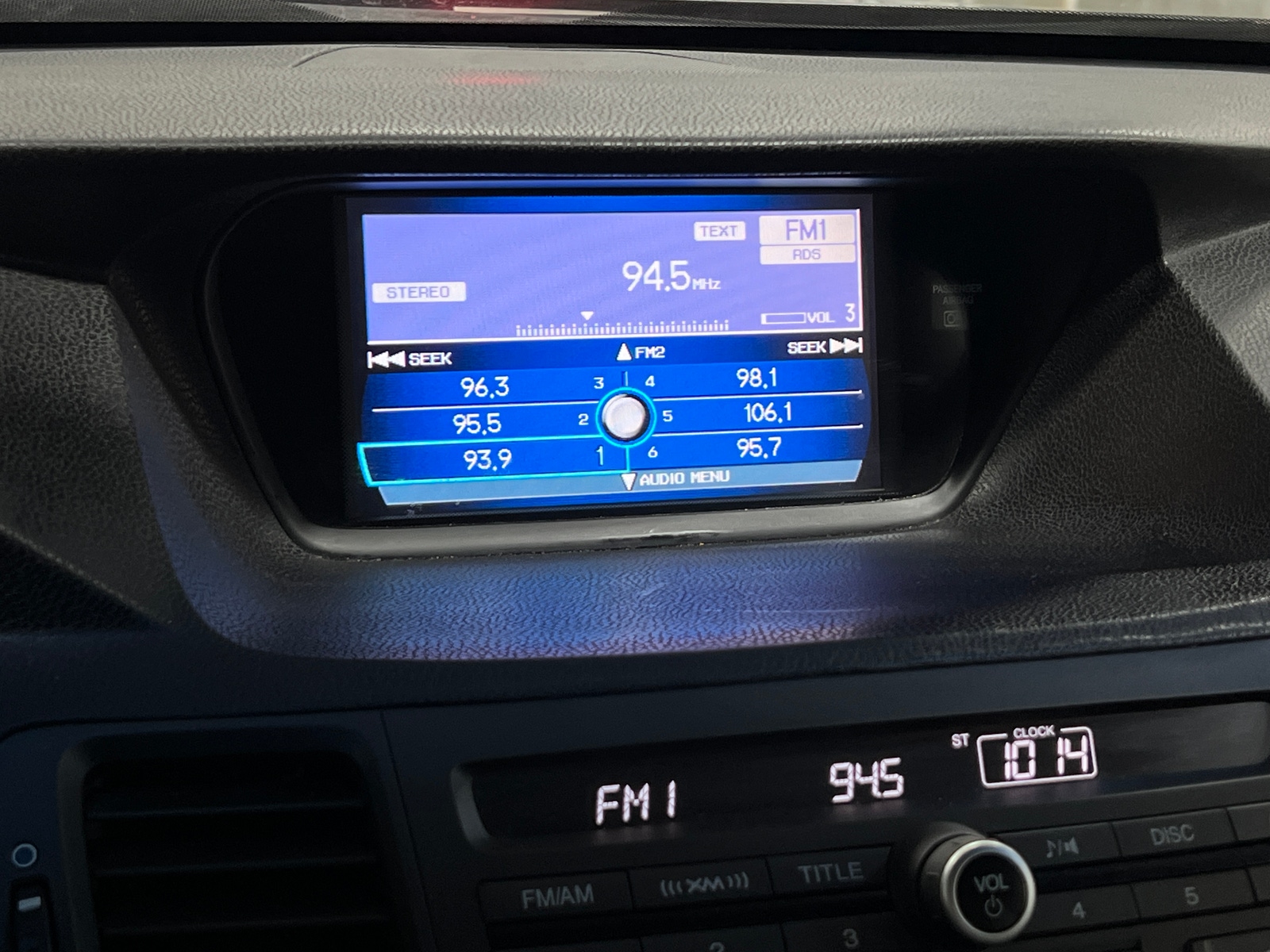 Thumbnail: 2010 Acura TSX - 3