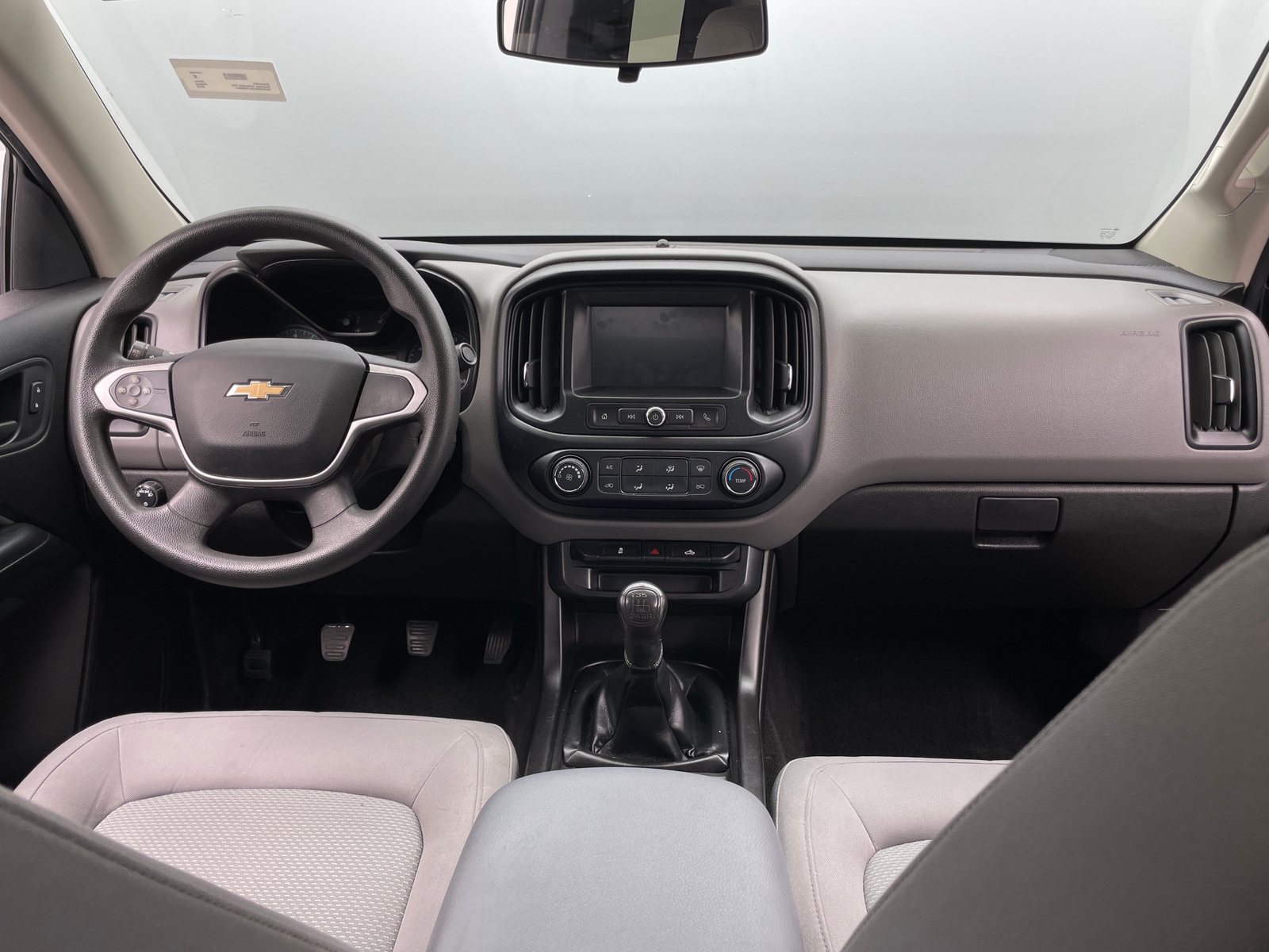 Thumbnail: 2018 Chevrolet Colorado - 3