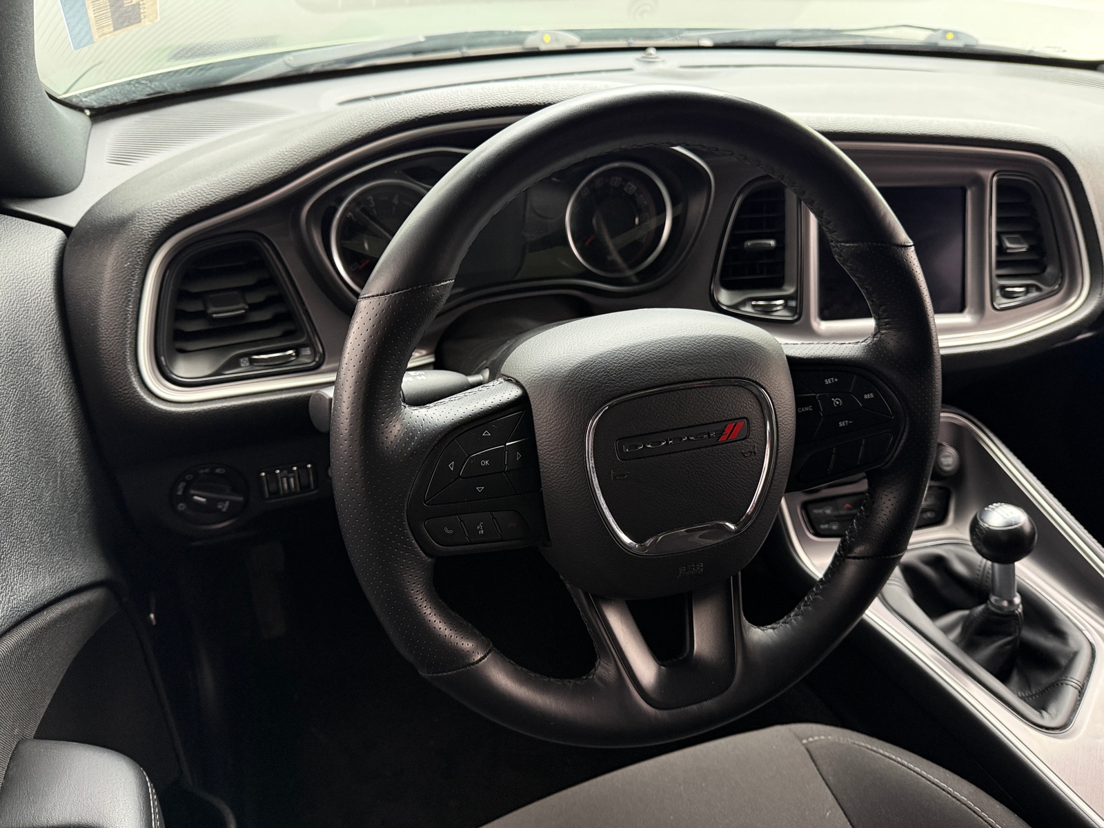 Thumbnail: 2022 Dodge Challenger - 4