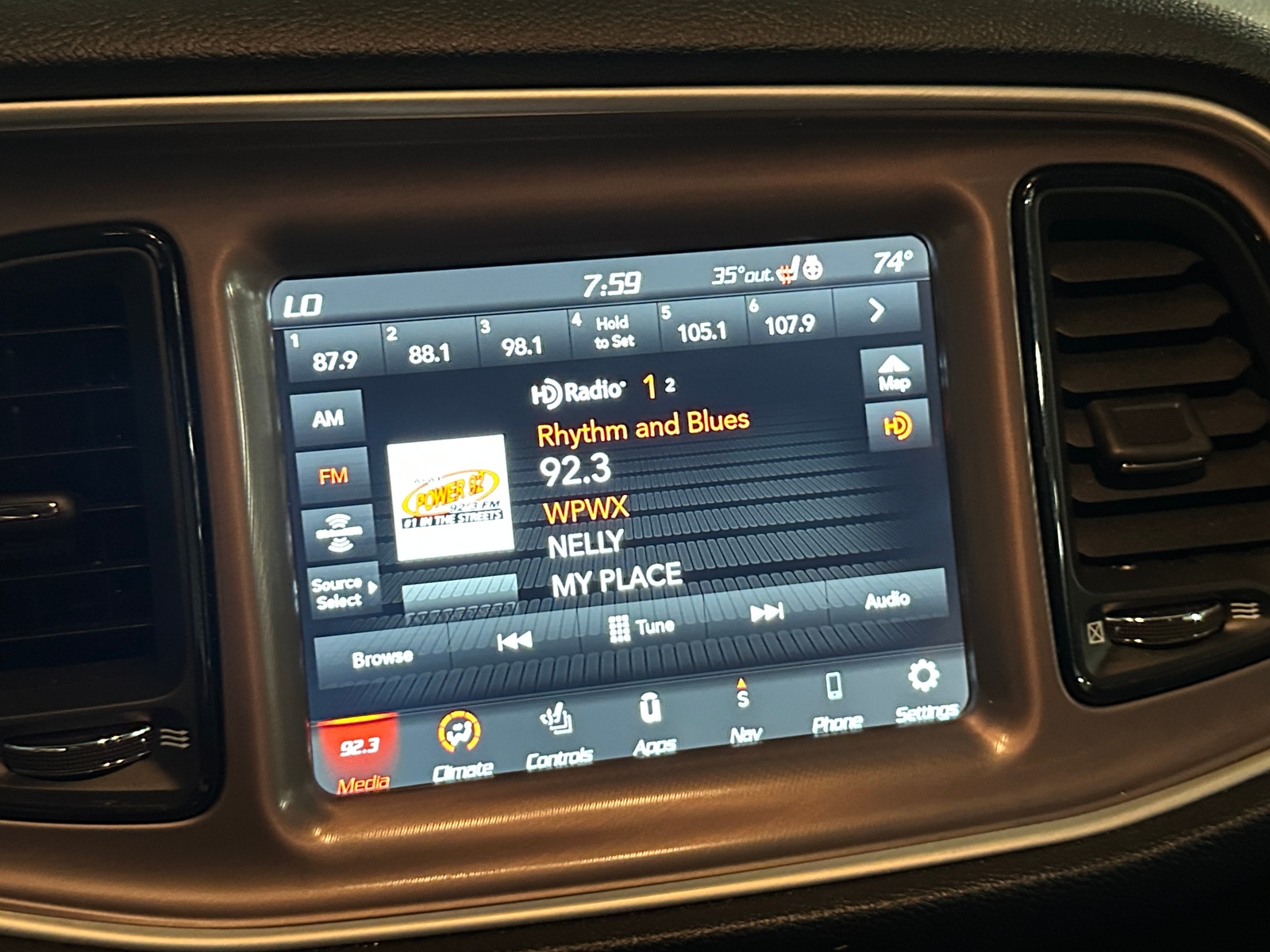 Thumbnail: 2022 Dodge Challenger - 3