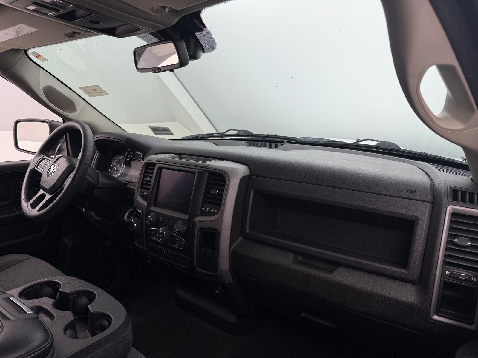 Thumbnail: 2021 RAM 1500 Classic - 3