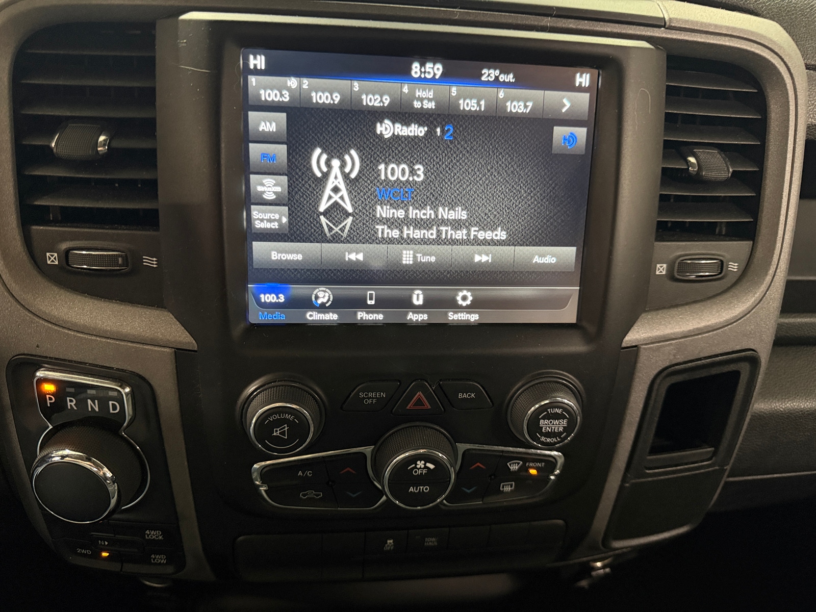 Thumbnail: 2021 RAM 1500 Classic - 4