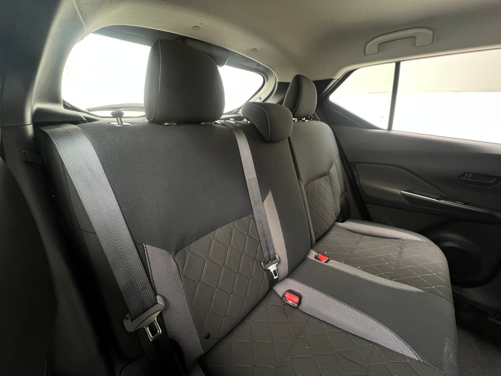 Thumbnail: 2018 Nissan Kicks - 6