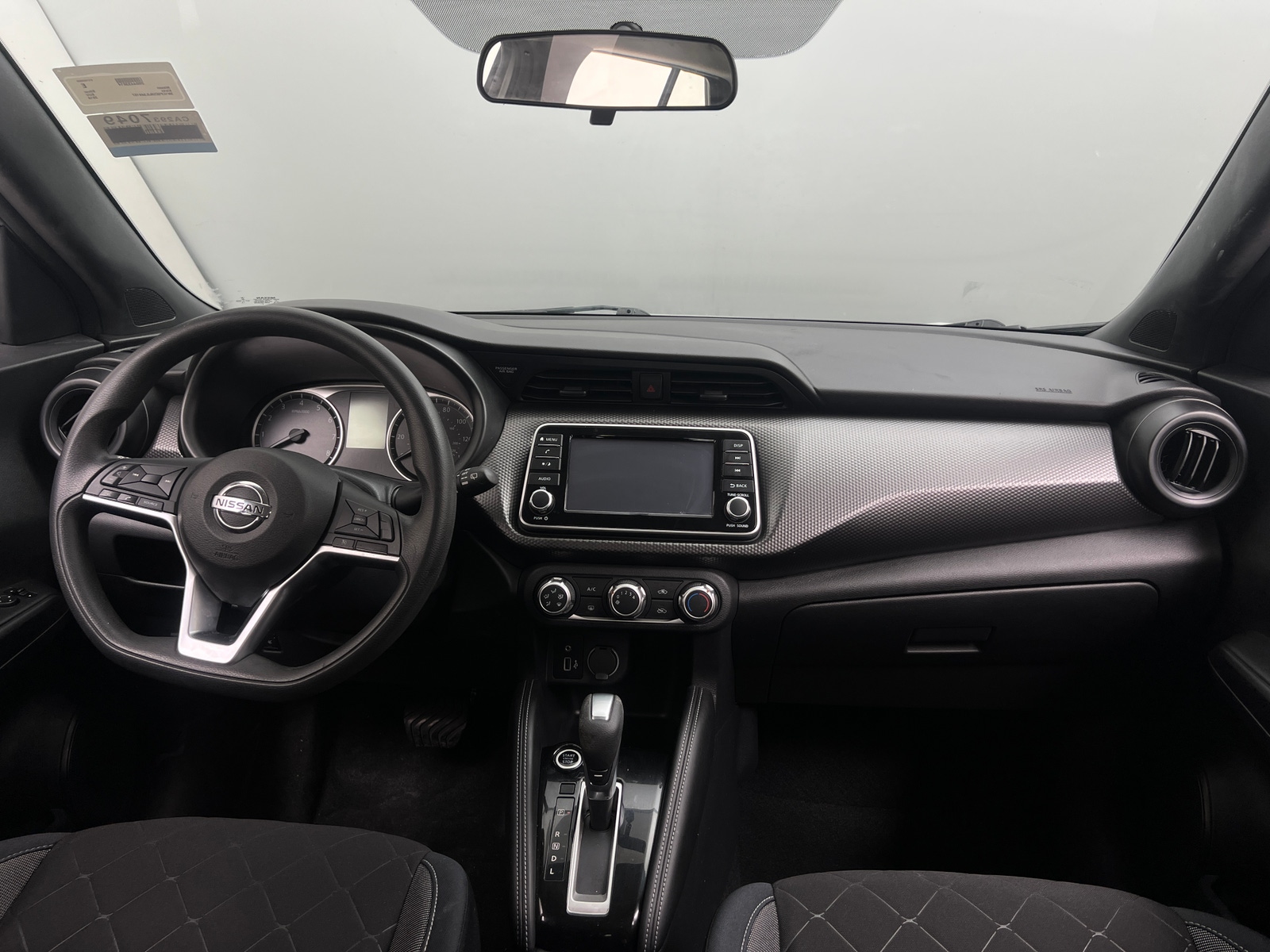 Thumbnail: 2018 Nissan Kicks - 3