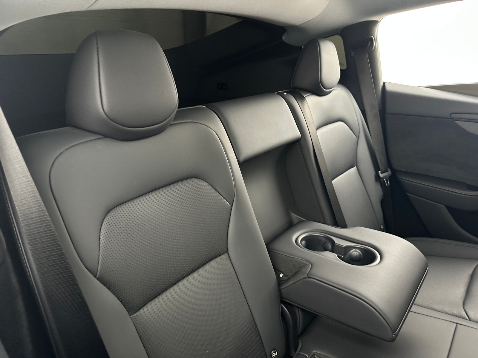 Thumbnail: 2026 Tesla Model Y - 5