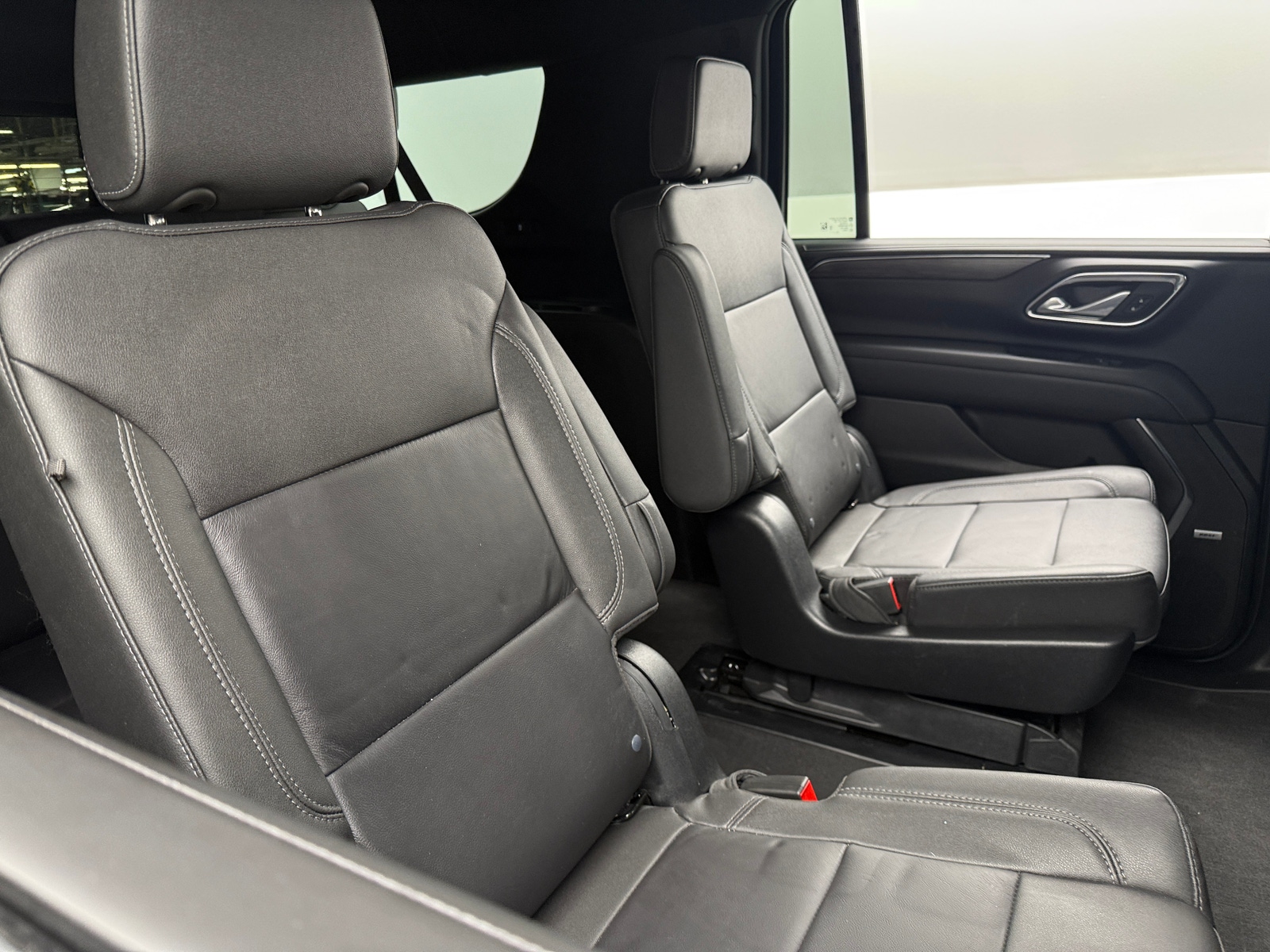 Thumbnail: 2023 Chevrolet Suburban - 5