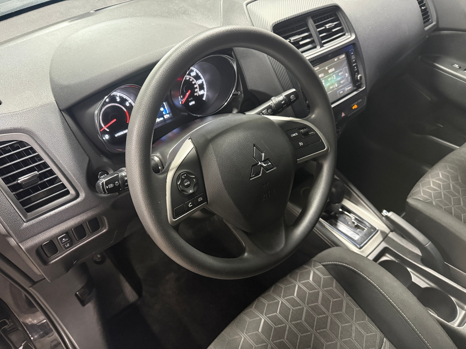 Thumbnail: 2021 Mitsubishi Outlander Sport - 5