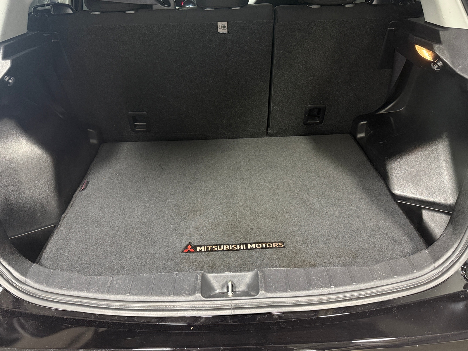 Thumbnail: 2021 Mitsubishi Outlander Sport - 7