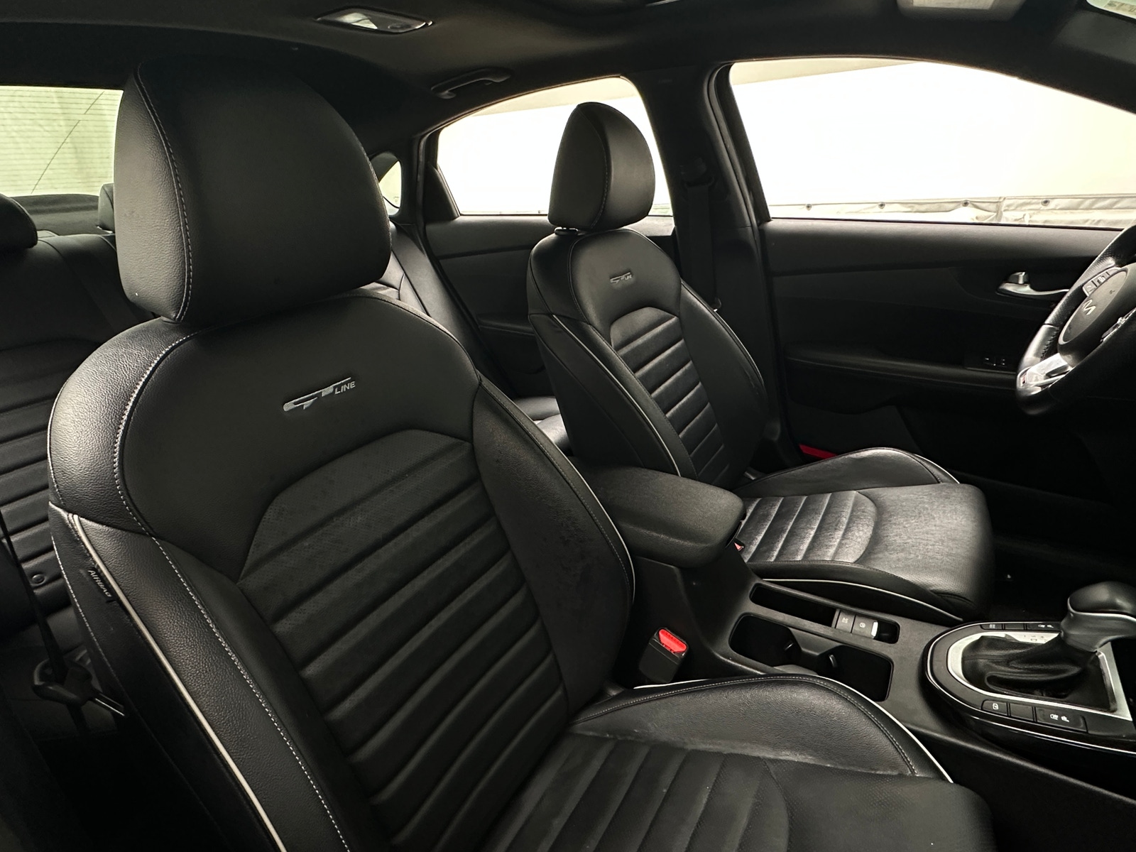 Thumbnail: 2022 Kia Forte - 2