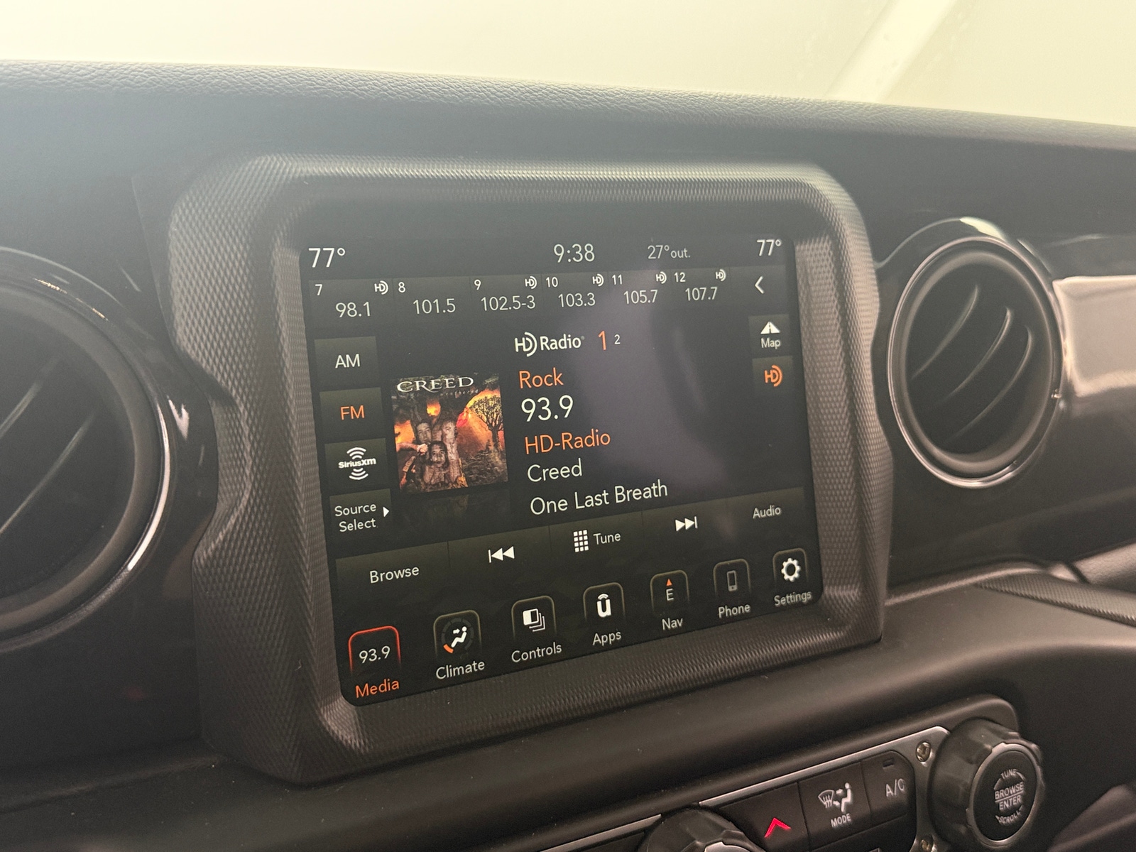 Thumbnail: 2023 Jeep Wrangler - 4