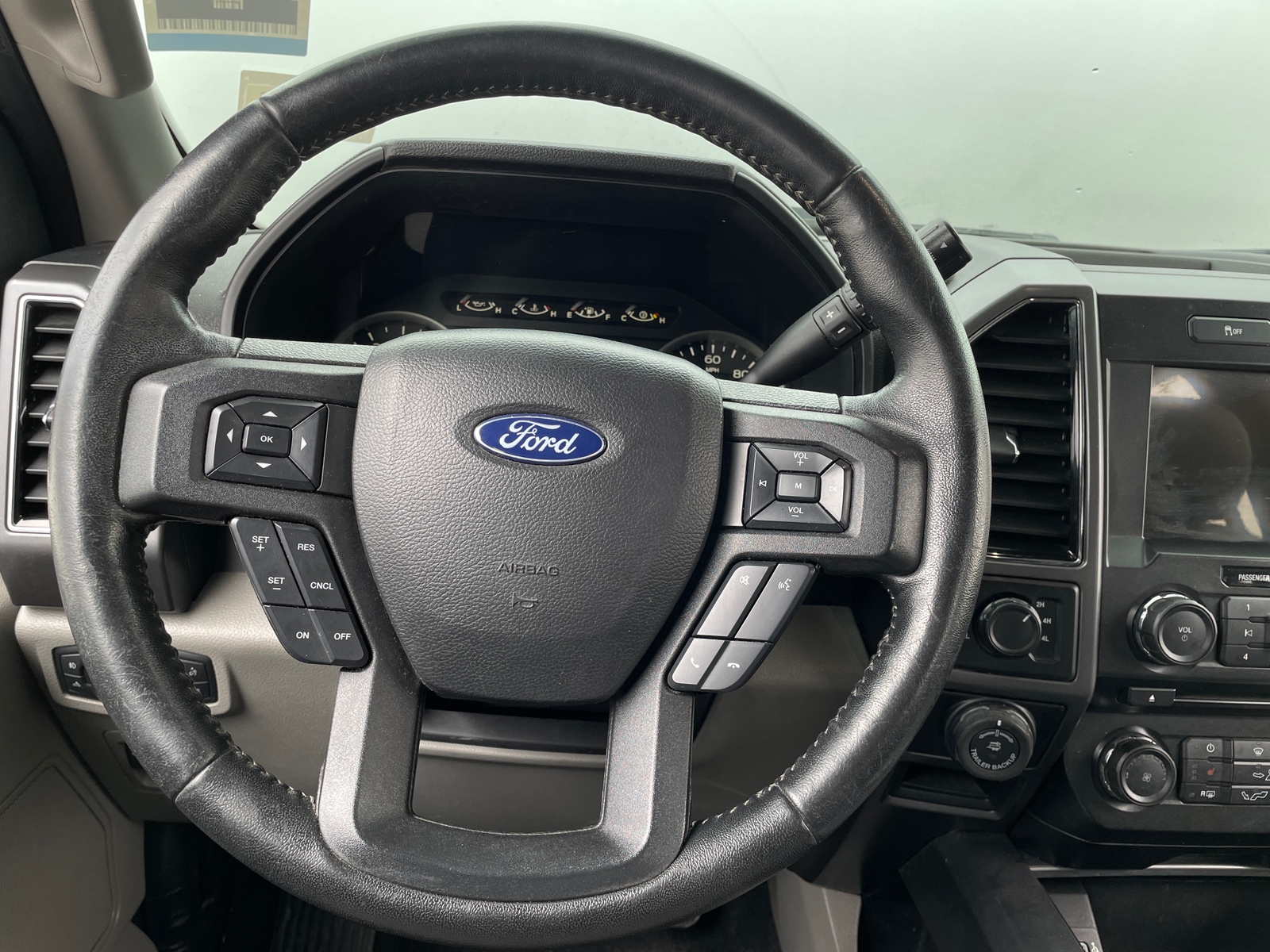 Thumbnail: 2018 Ford Econoline - 5