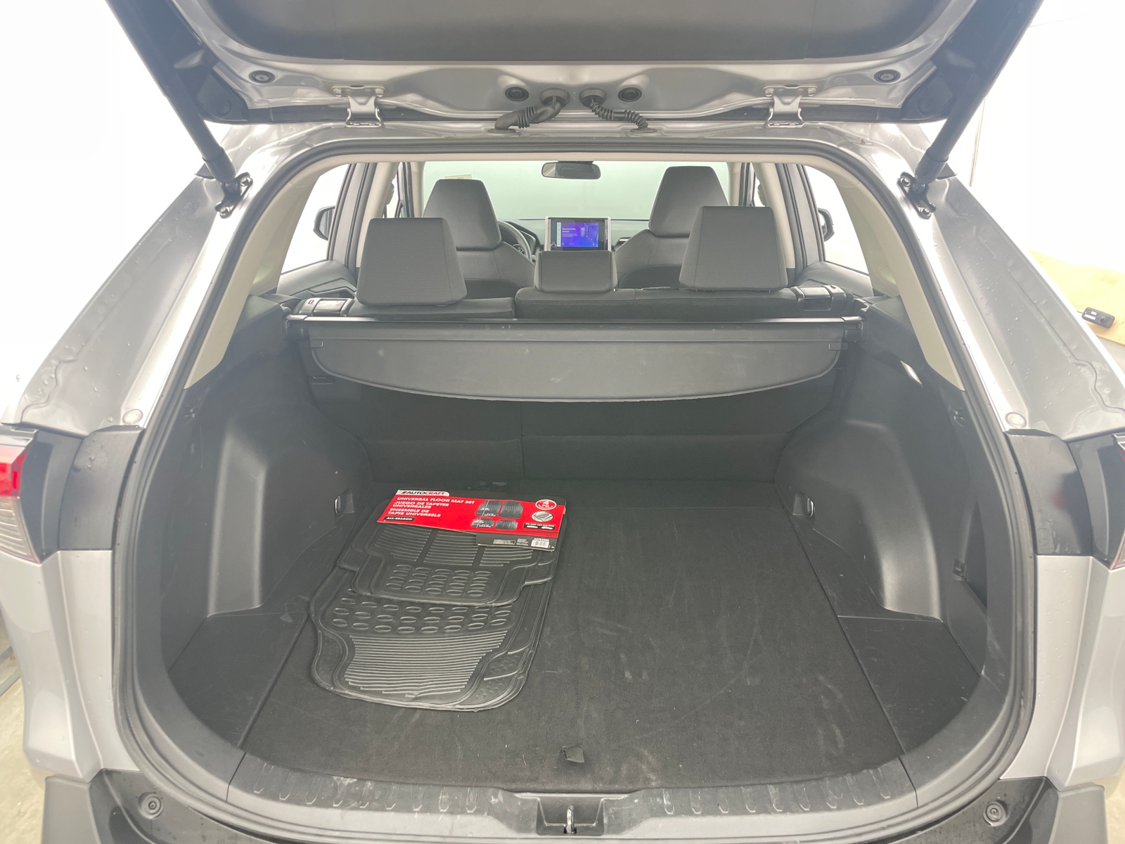 Thumbnail: 2025 Toyota RAV4 - 7