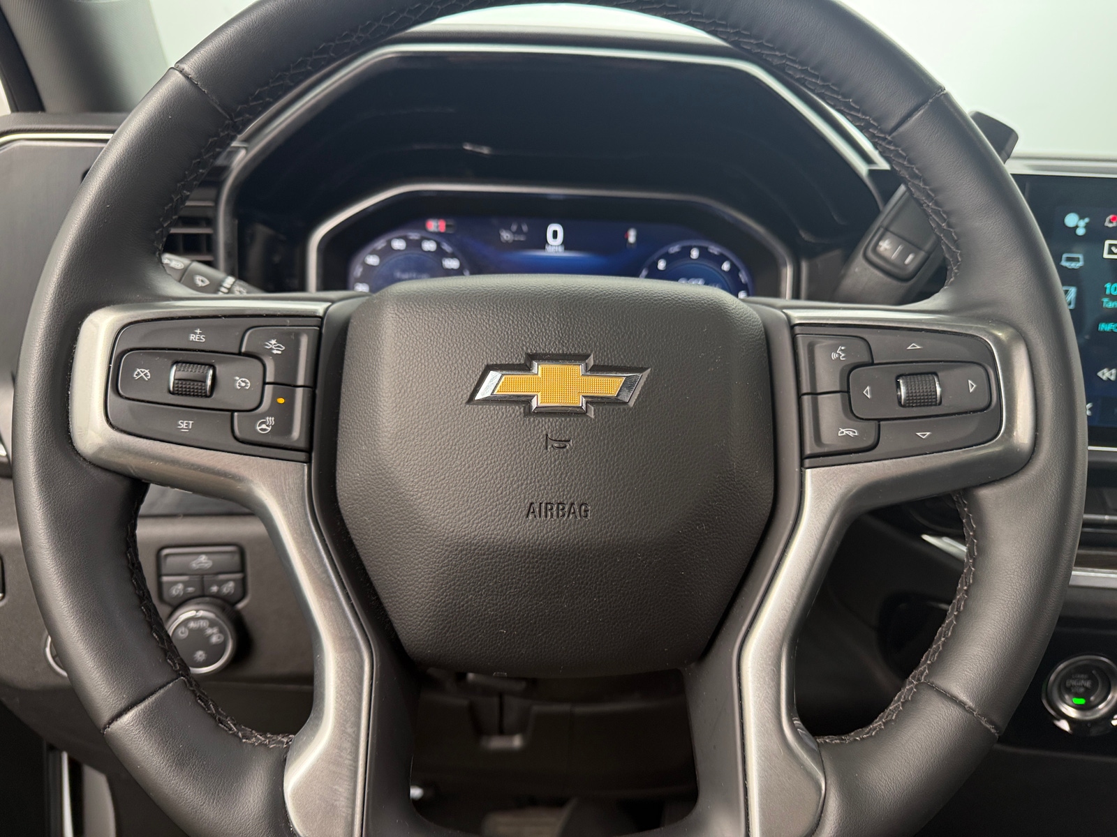 Thumbnail: 2024 Chevrolet Silverado 1500 - 5