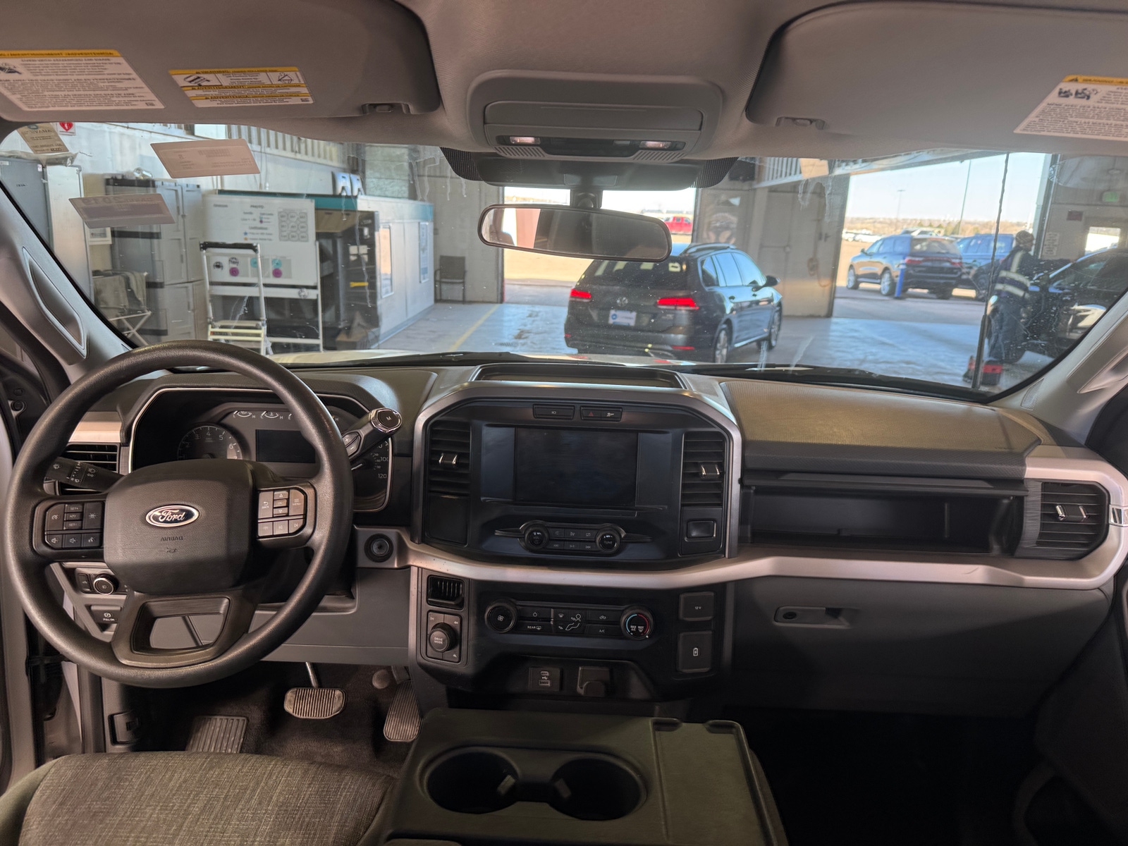 Thumbnail: 2023 Ford Econoline - 3