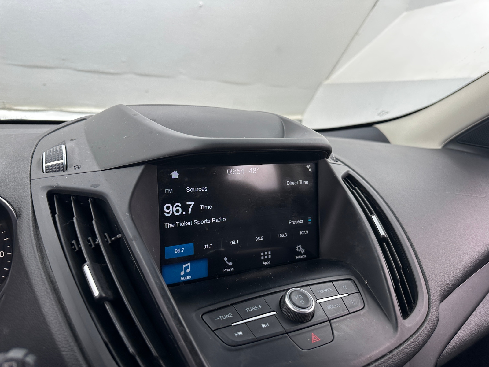 Thumbnail: 2019 Ford Escape - 3