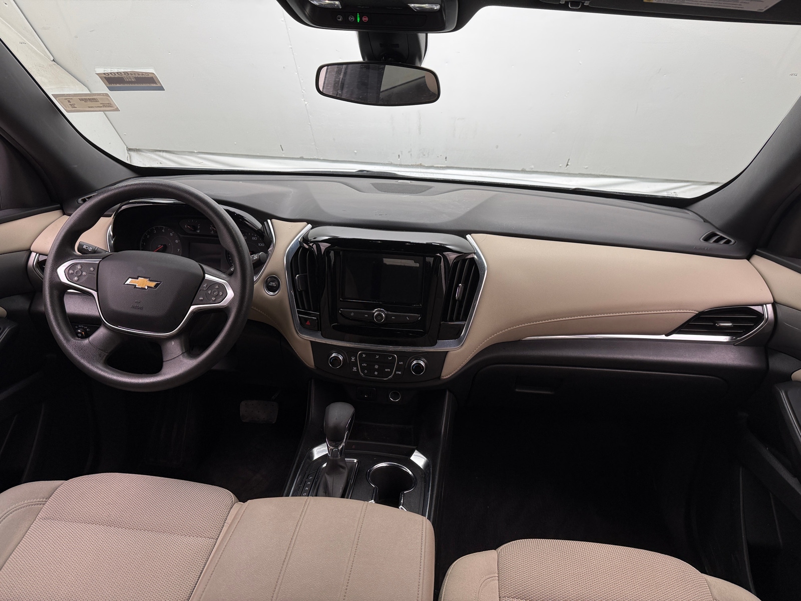 Thumbnail: 2023 Chevrolet Traverse - 3