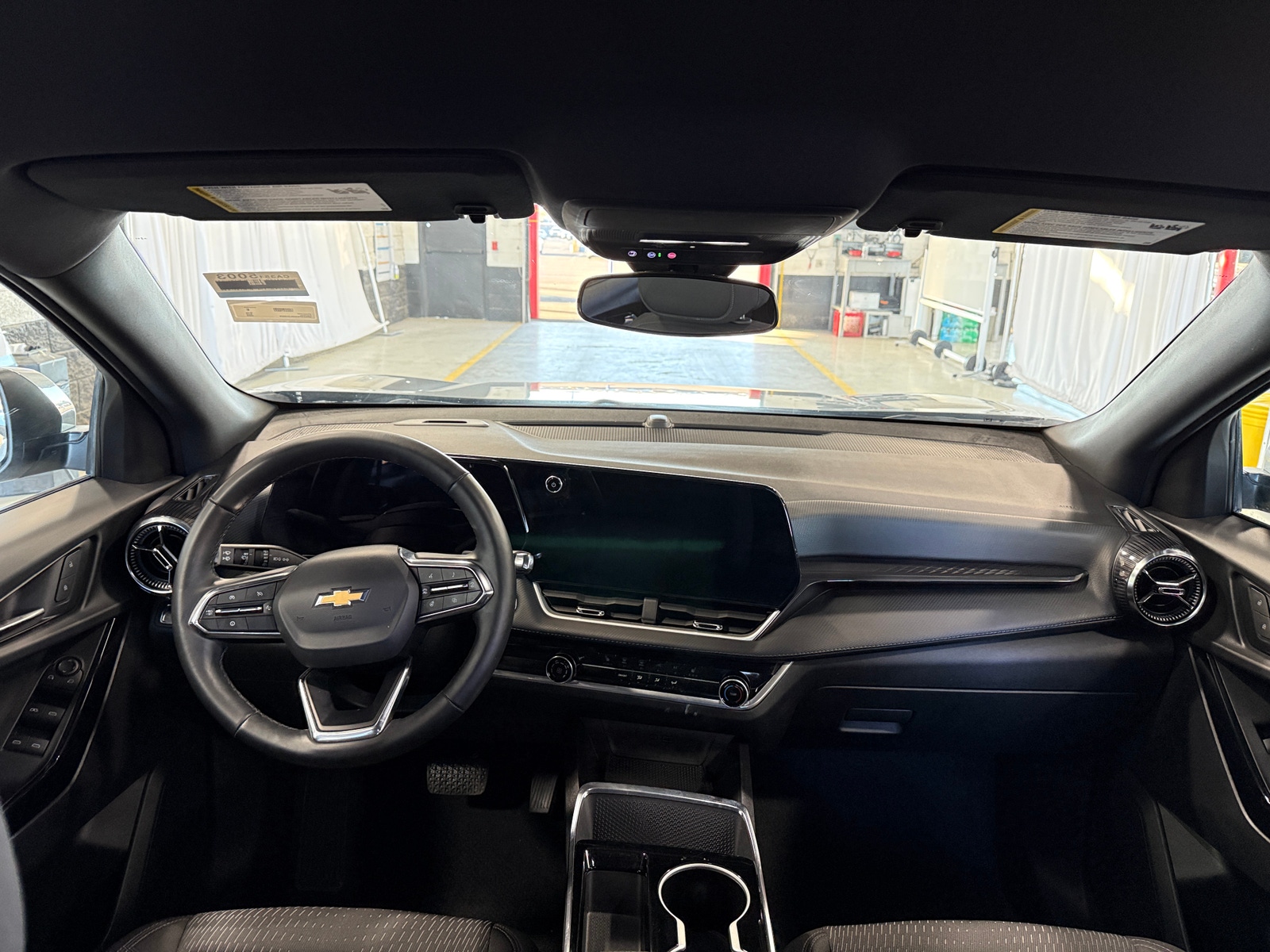 Thumbnail: 2025 Chevrolet Equinox - 3