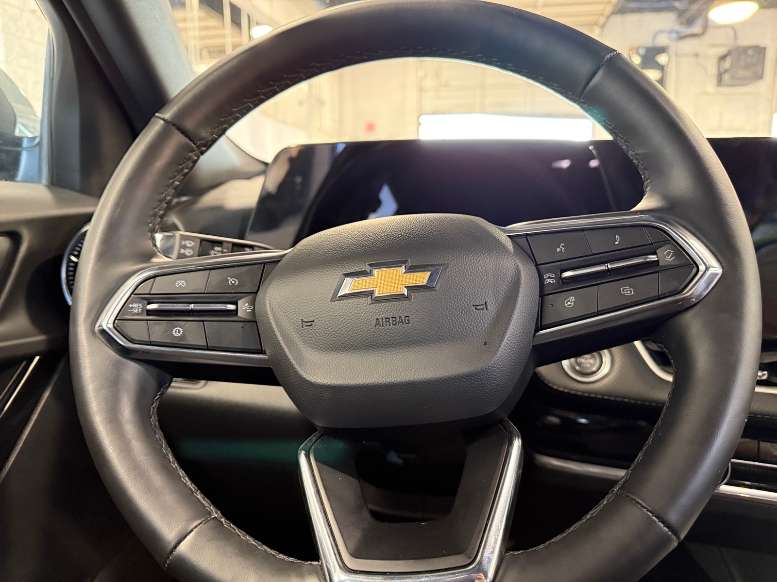 Thumbnail: 2025 Chevrolet Equinox - 5