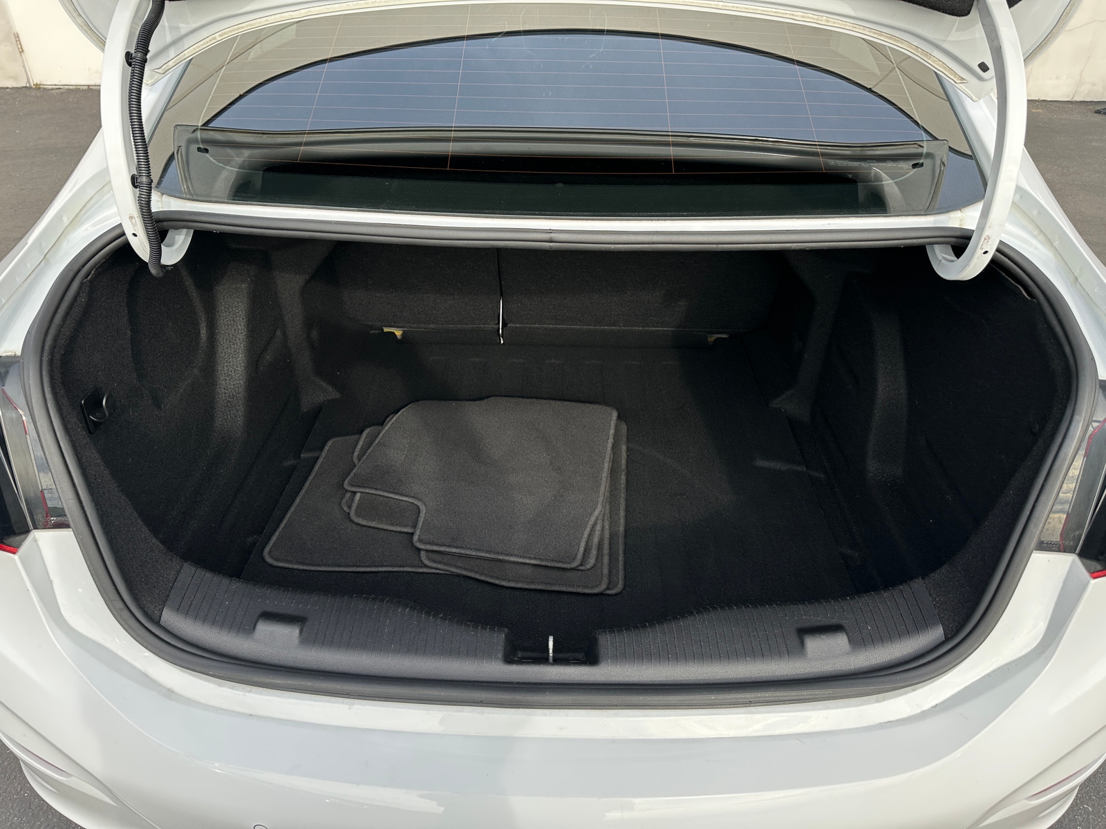 Thumbnail: 2019 Chevrolet Cruze - 7