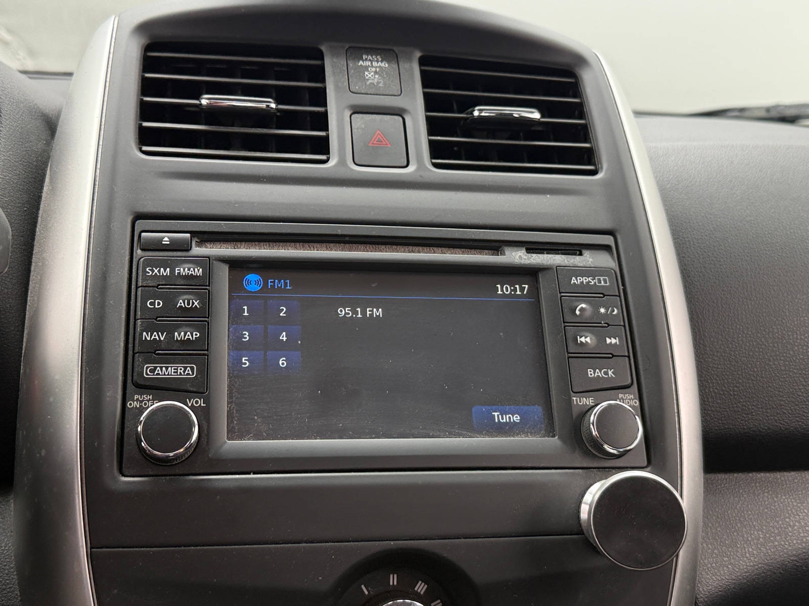 Thumbnail: 2016 Nissan Versa - 4