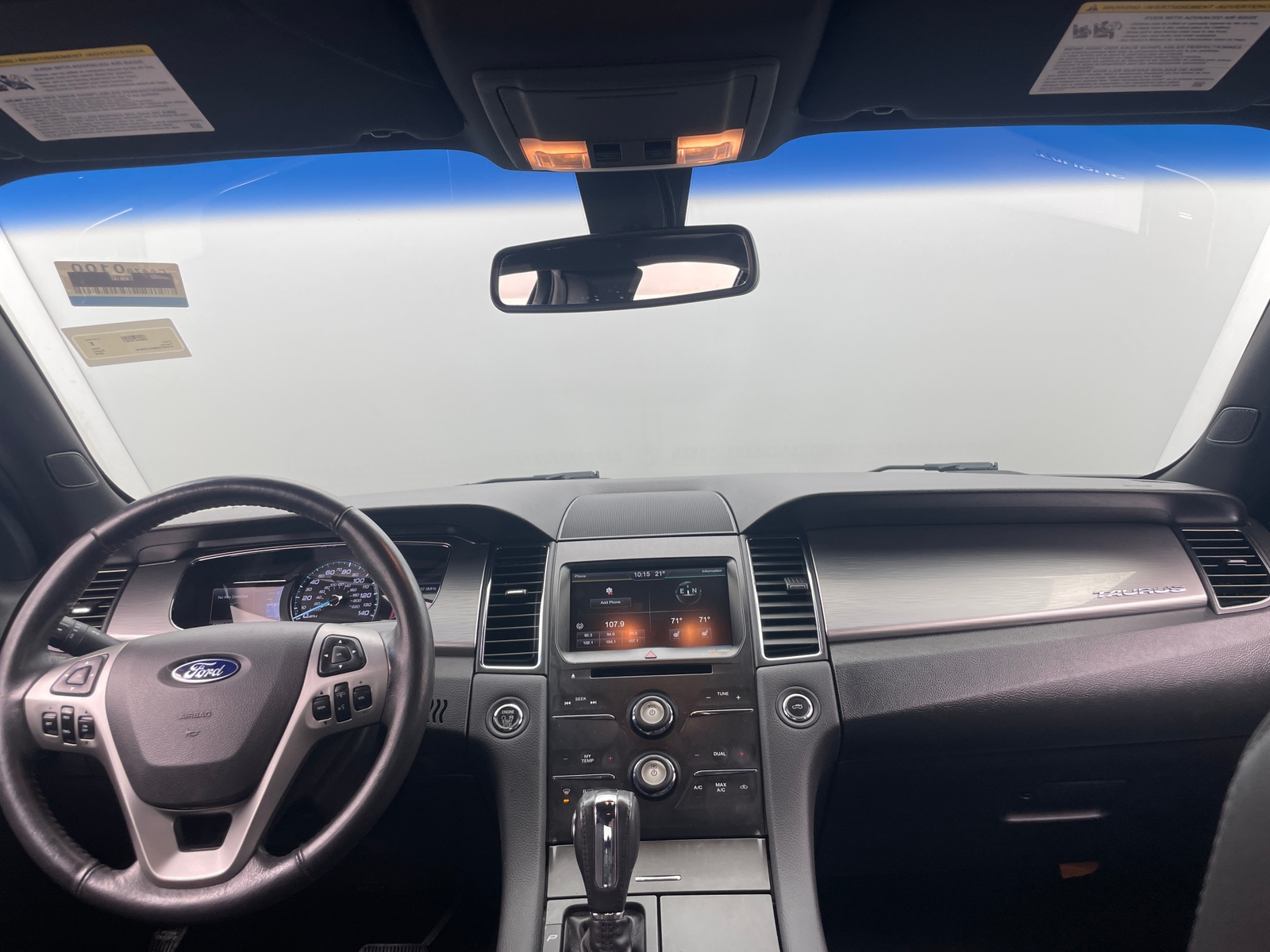 Thumbnail: 2015 Ford Taurus - 3