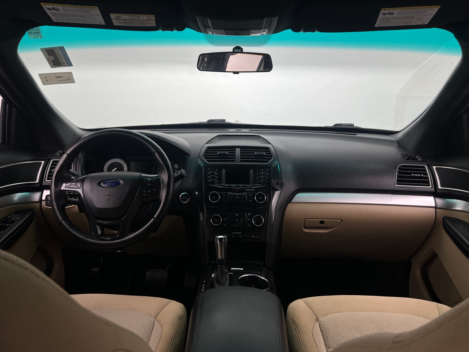 Thumbnail: 2017 Ford Explorer - 3