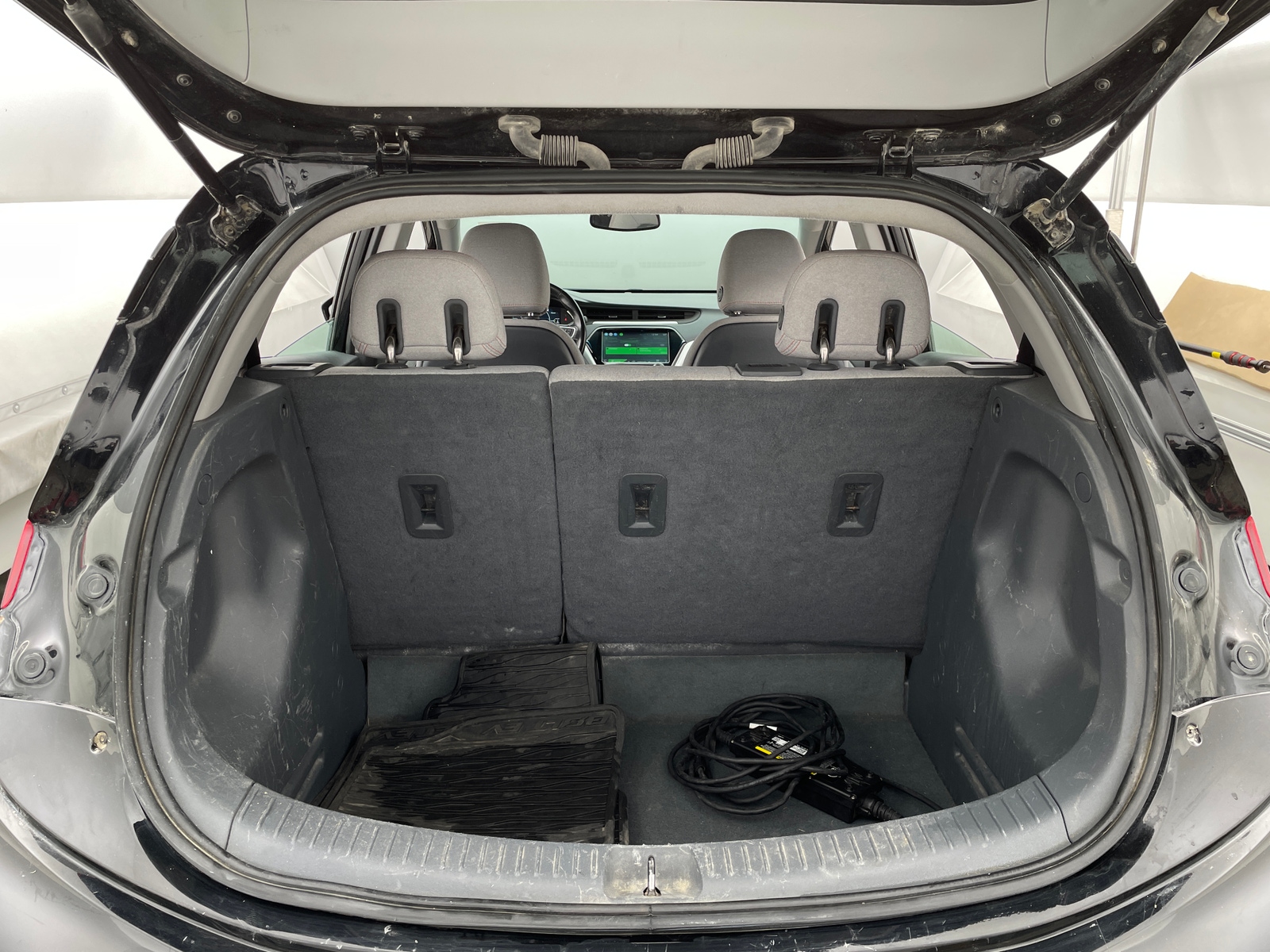 Thumbnail: 2017 Chevrolet Bolt EV - 7