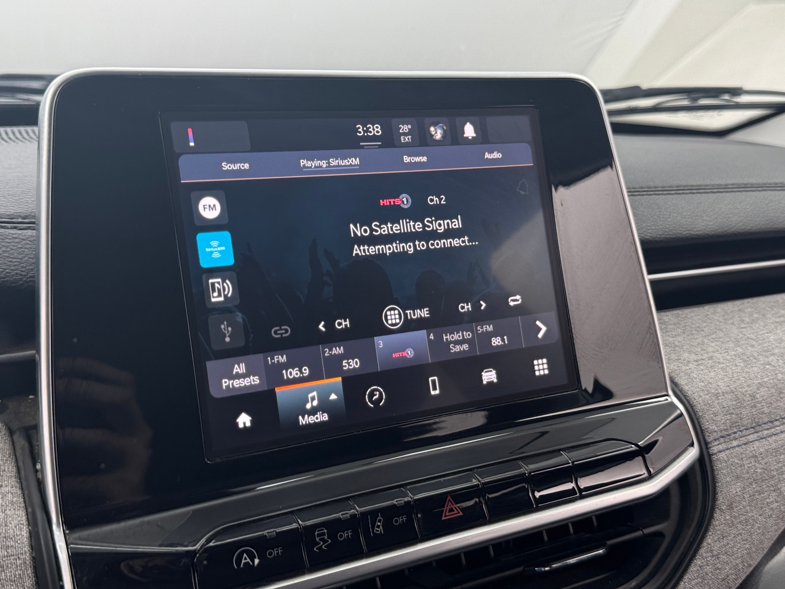 Thumbnail: 2022 Jeep Compass - 3