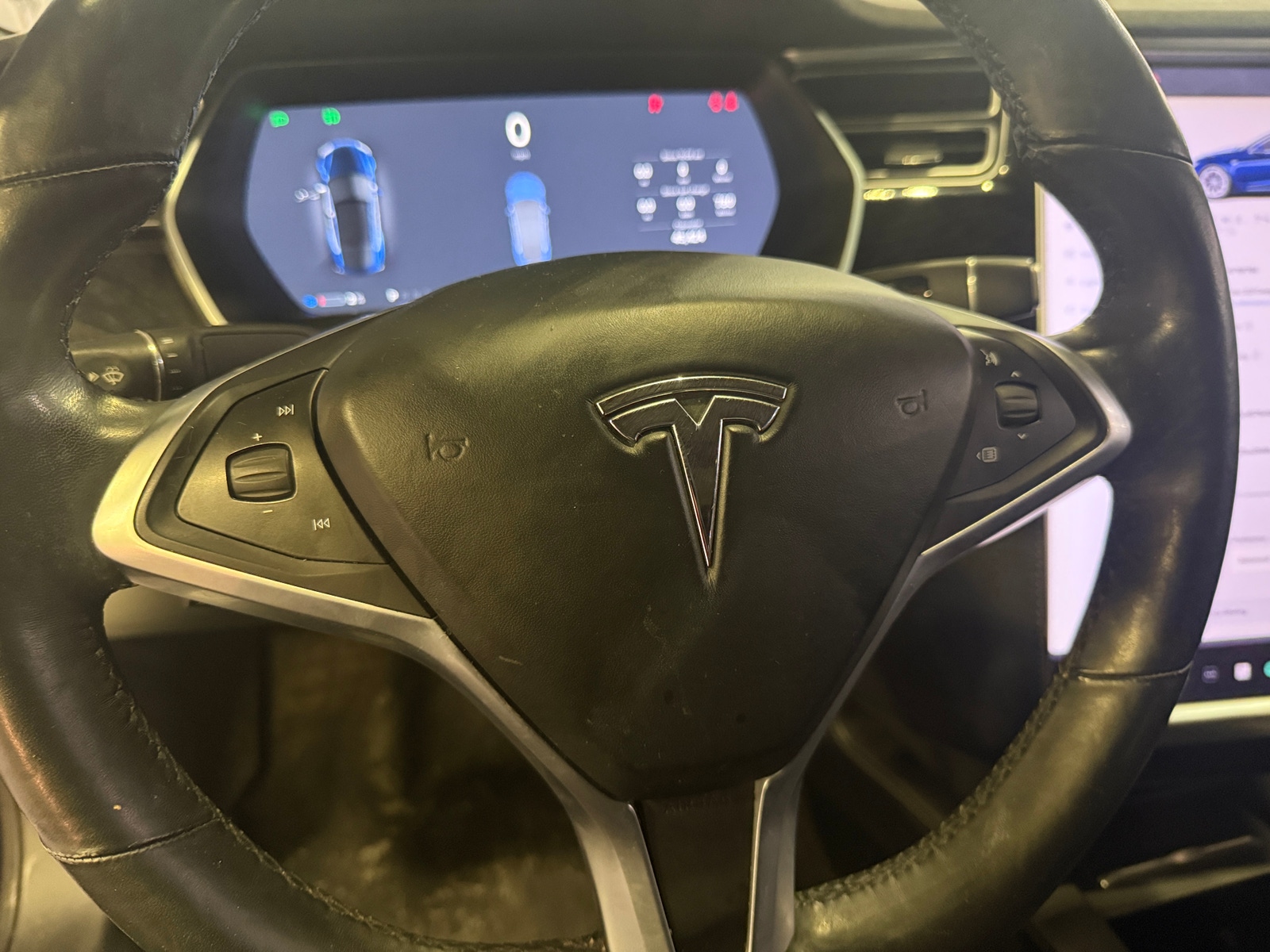 Thumbnail: 2017 Tesla Model S - 5