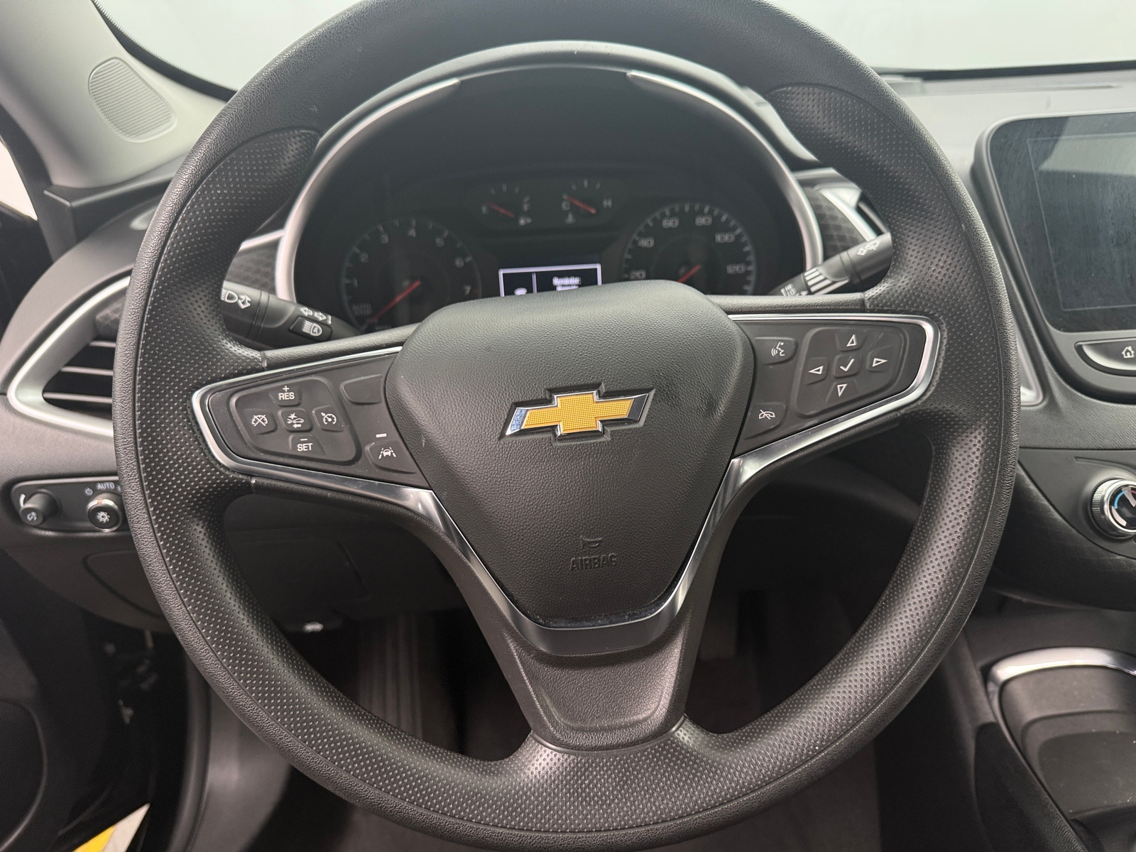 Thumbnail: 2024 Chevrolet Malibu - 5