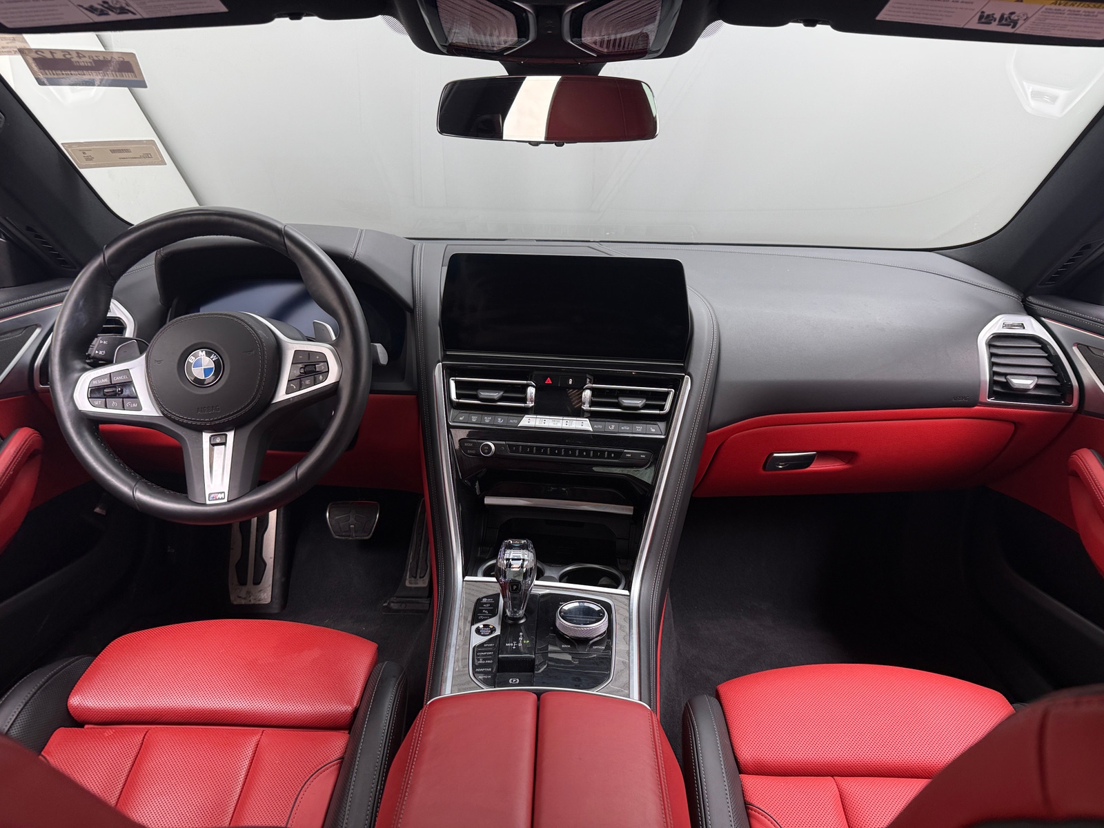 Thumbnail: 2025 BMW 8 Series - 2