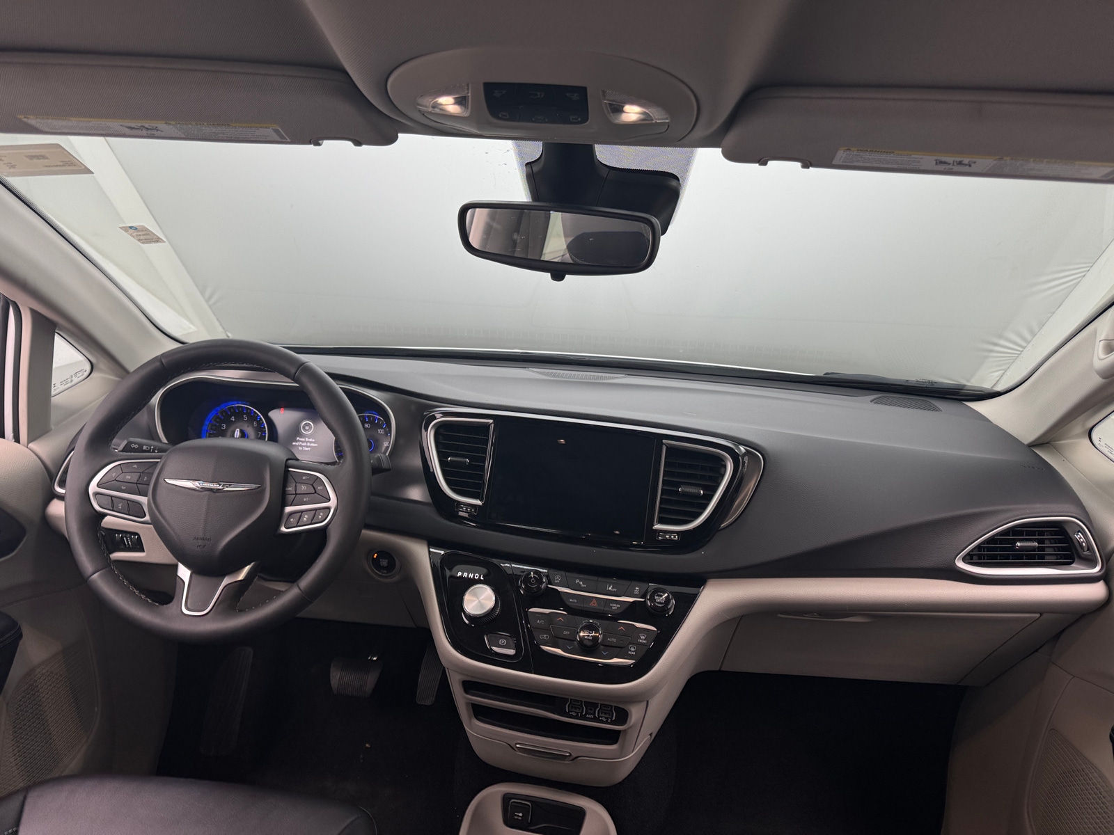 Thumbnail: 2024 Chrysler Pacifica - 2