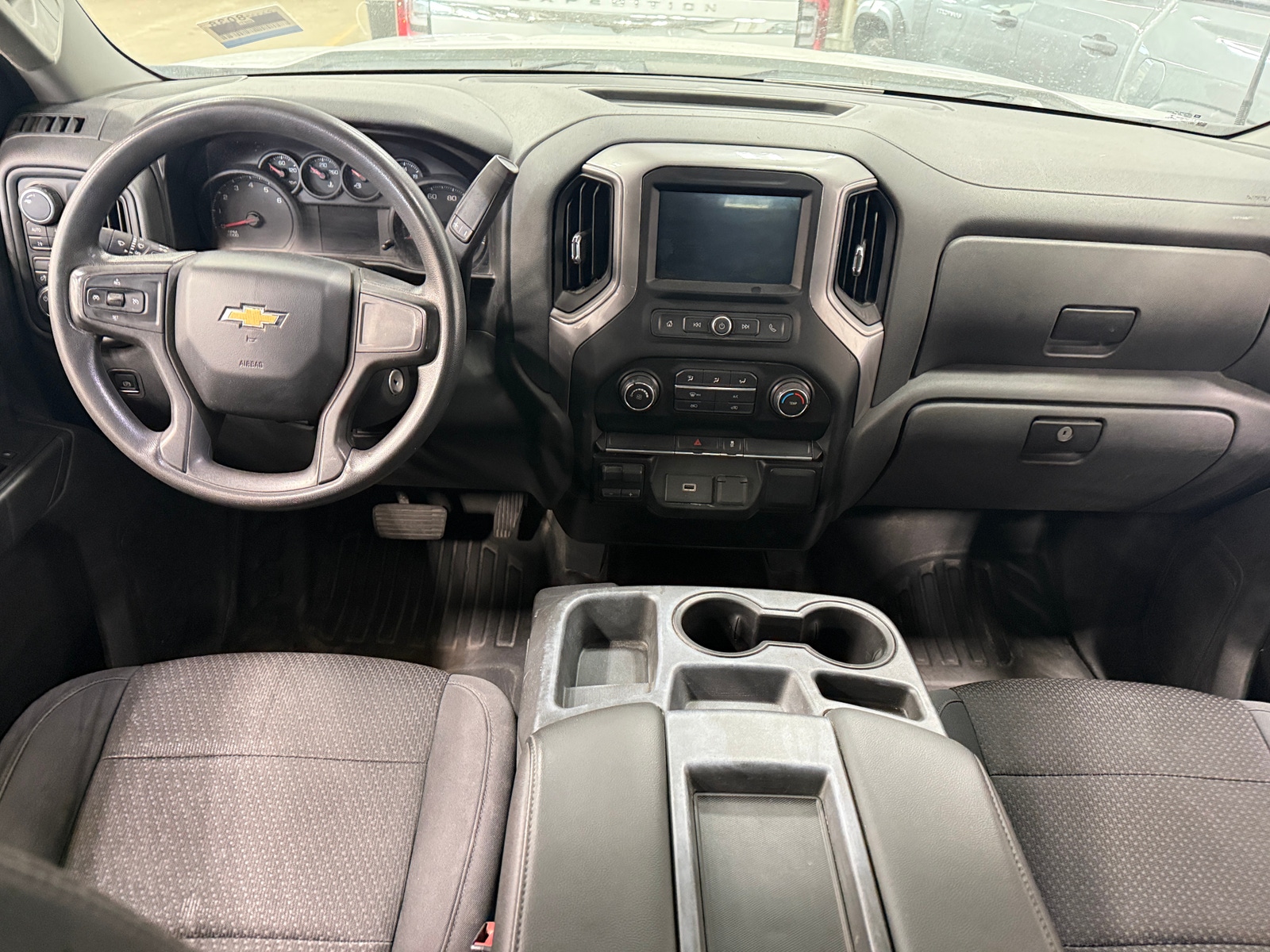 Thumbnail: 2019 Chevrolet Silverado 1500 - 3